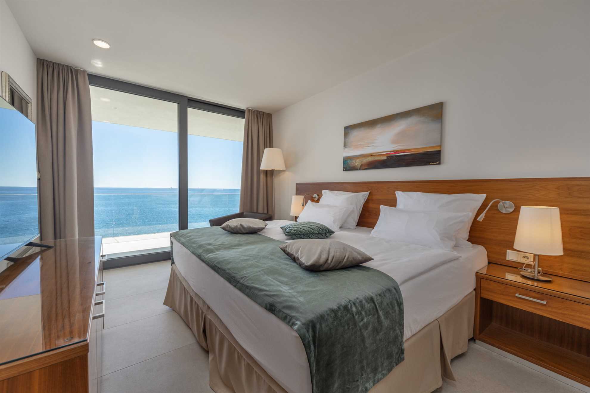 Luxury Villa Black Diamond with Pool