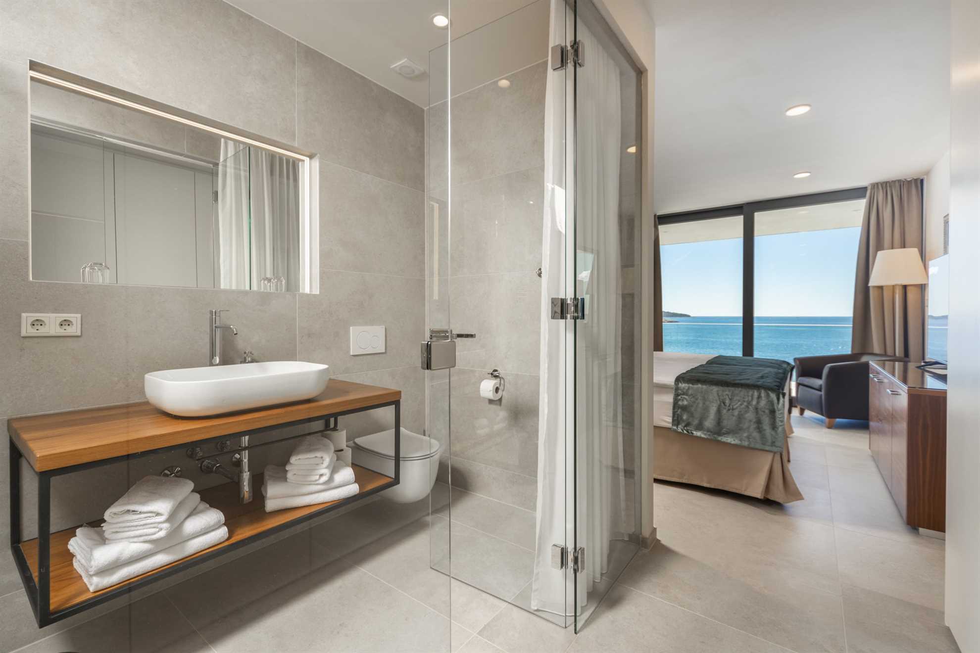 Luxury Villa Black Diamond with Pool