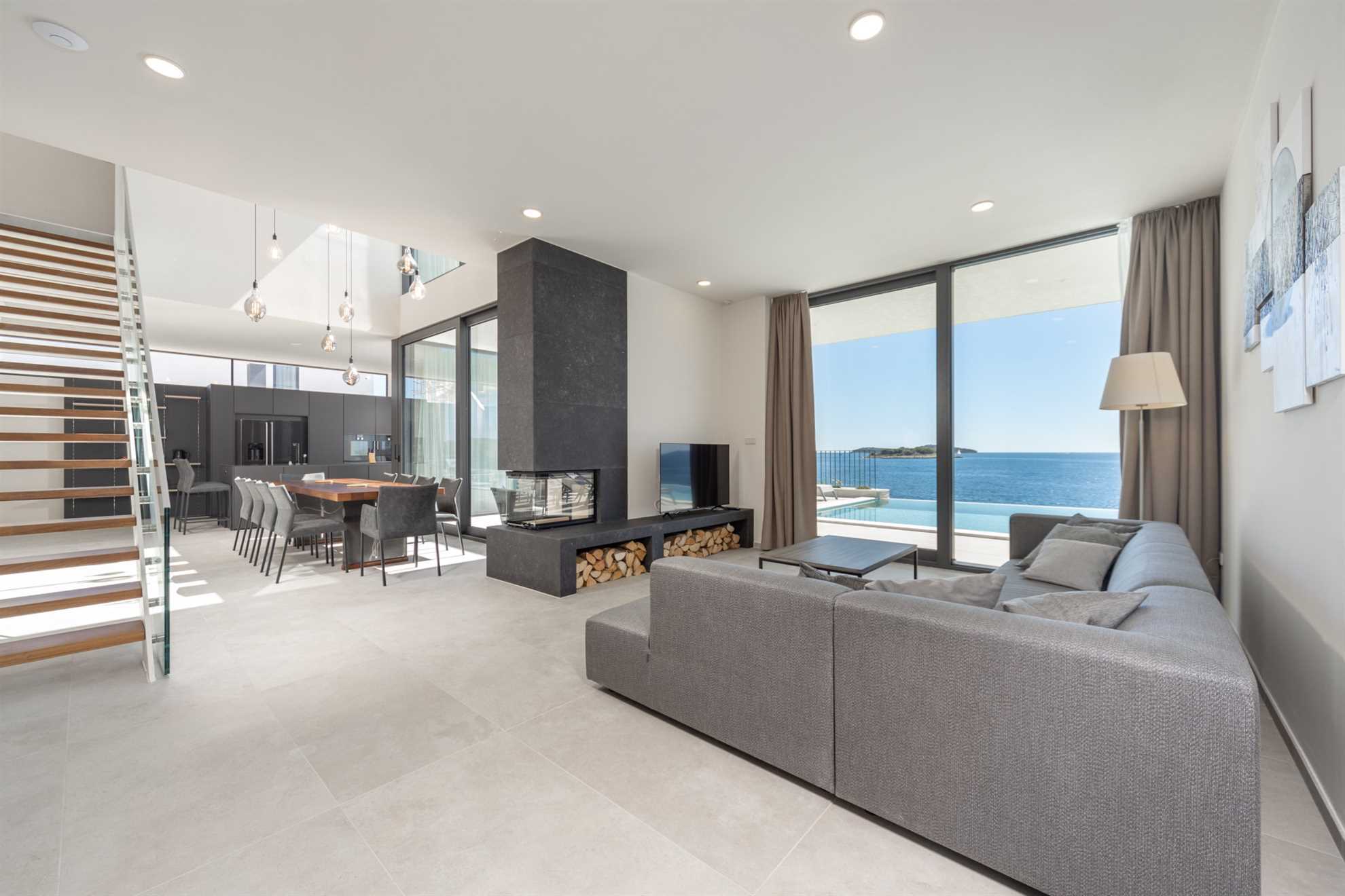 Luxury Villa Black Diamond with Pool