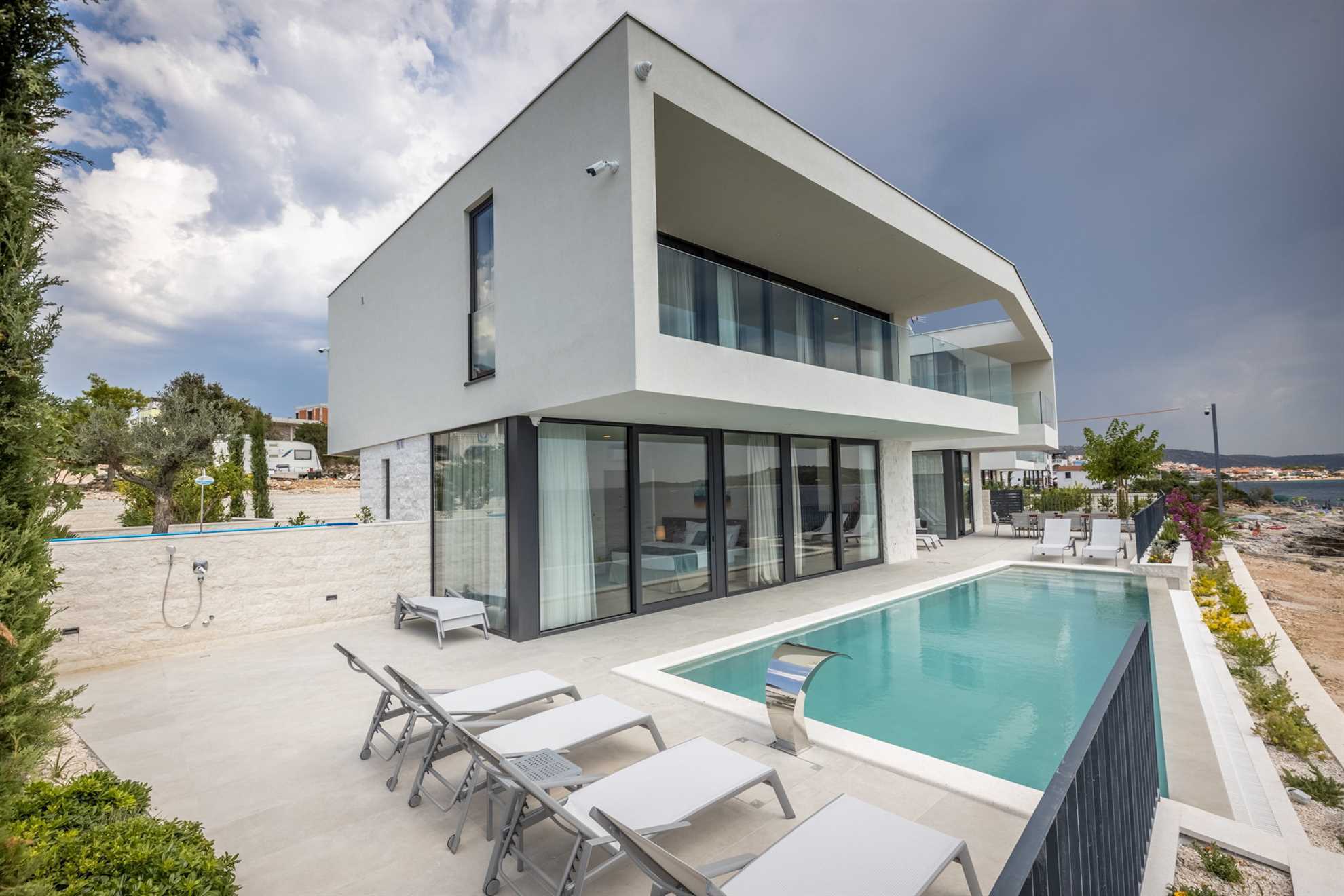 Luxury Villa Night Diamond with Pool