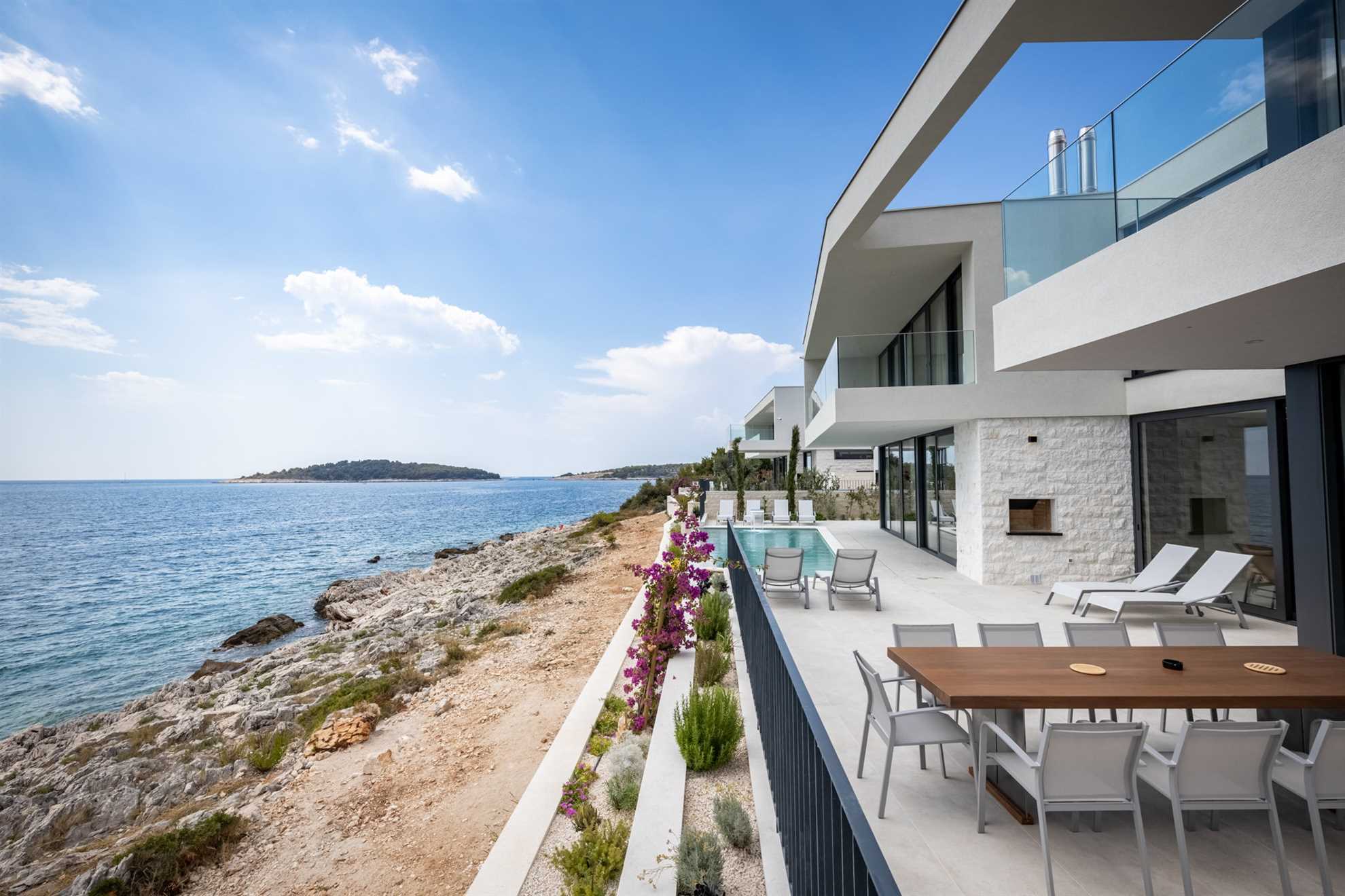 Luxury Villa Night Diamond with Pool