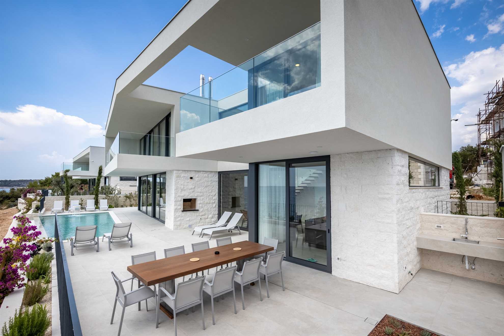 Luxury Villa Night Diamond with Pool