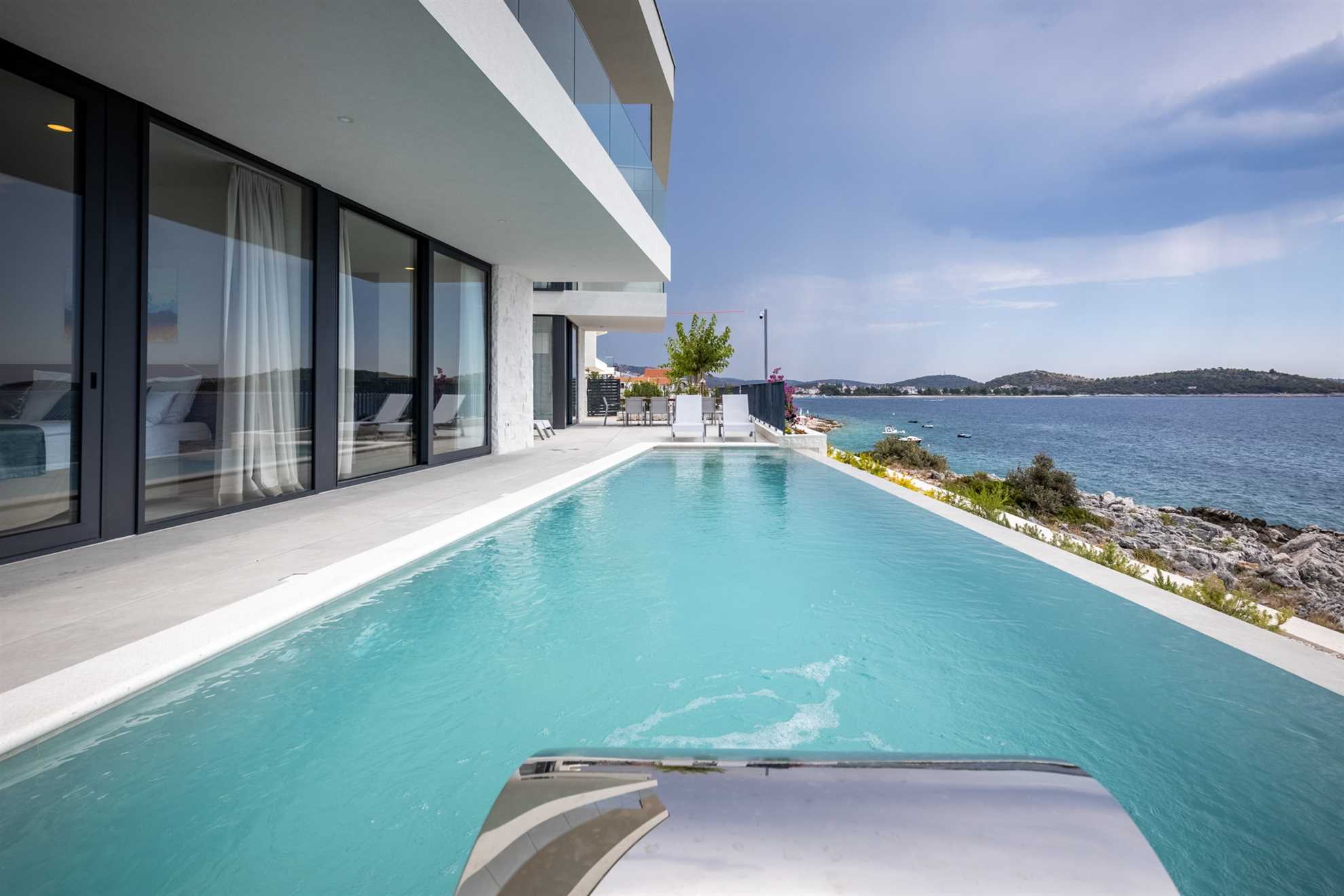 Luxury Villa Night Diamond with Pool