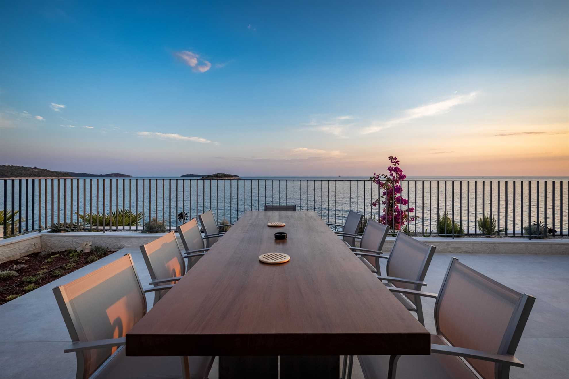 Luxury Villa Night Diamond with Pool