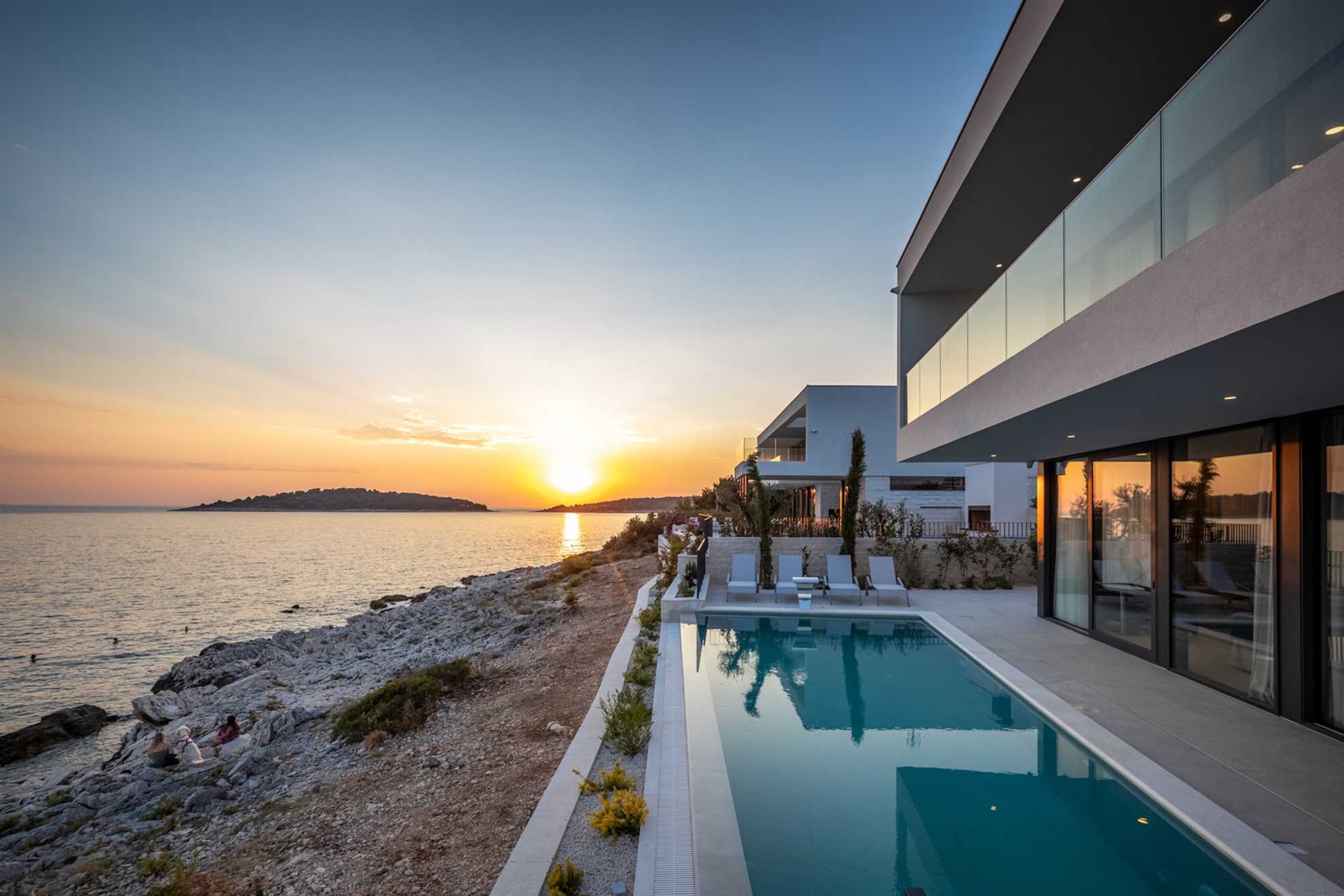 Luxury Villa Night Diamond with Pool