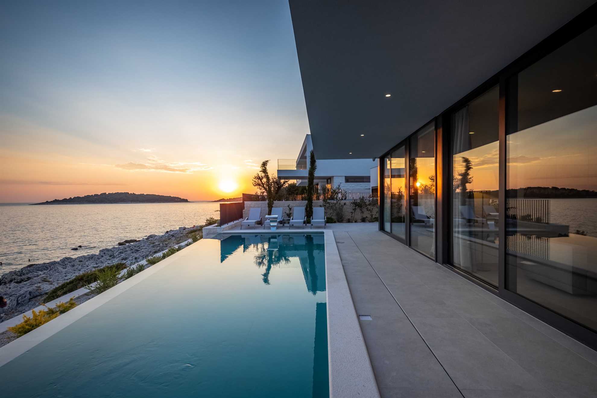 Image of Luxury Villa Night Diamond with Pool