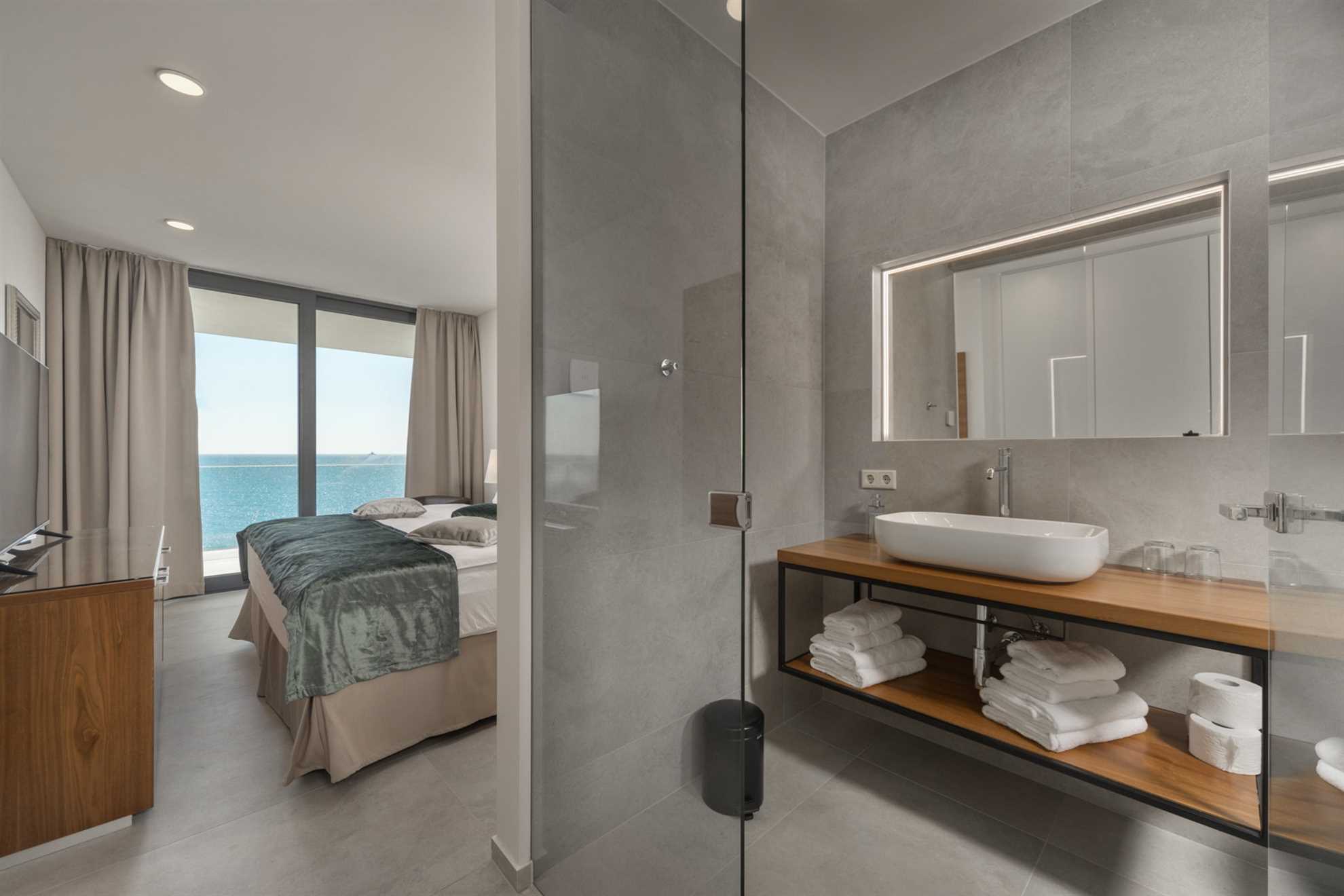Luxury Villa Silver Diamond with Pool