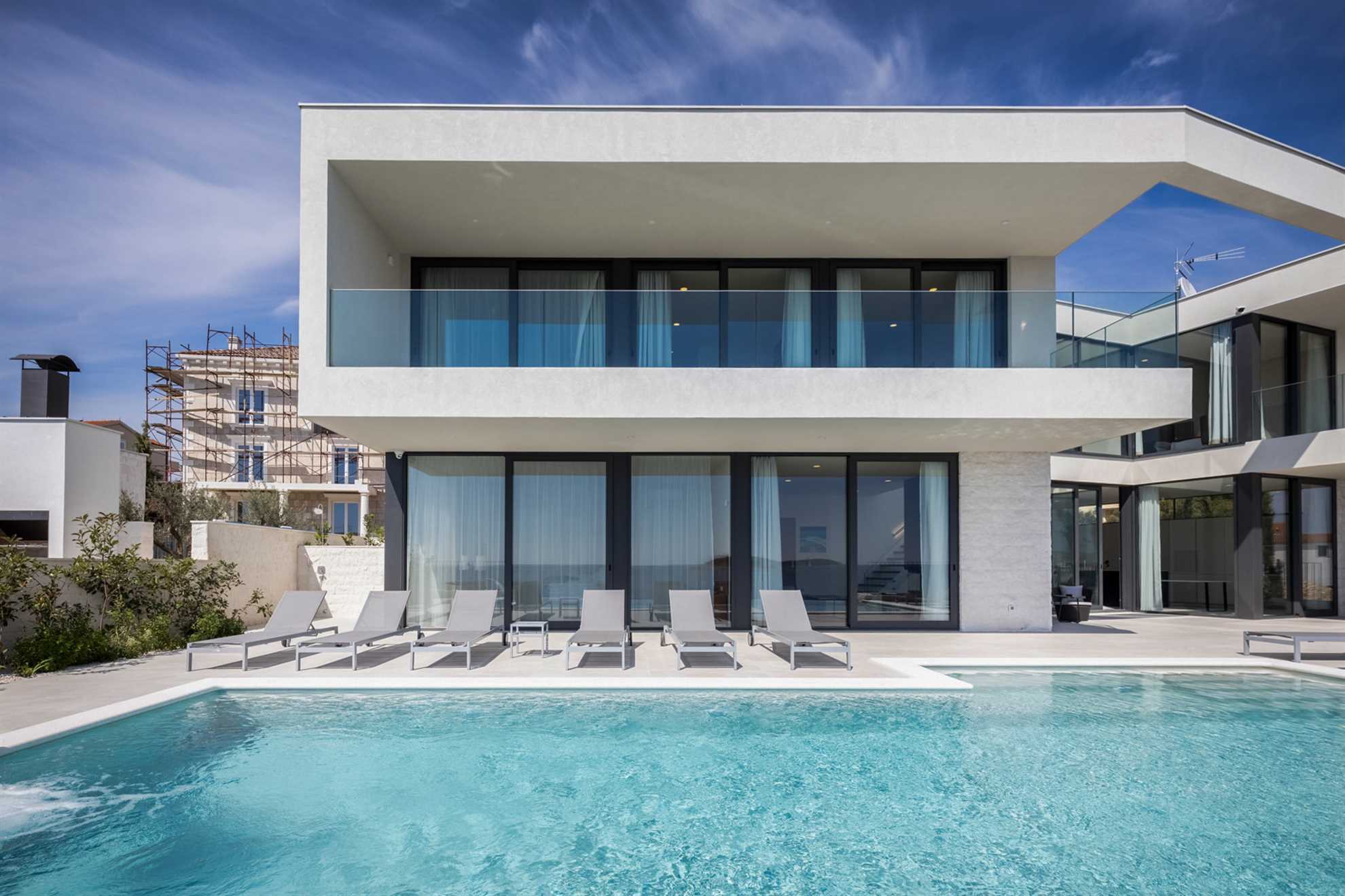 Luxury Villa Silver Diamond with Pool