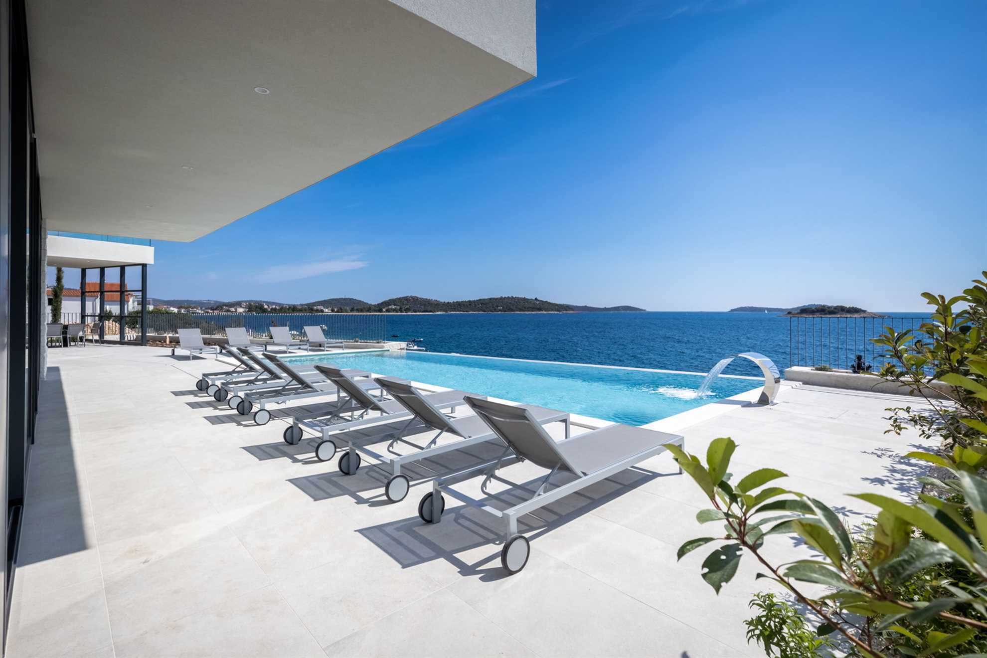 Luxury Villa Silver Diamond with Pool