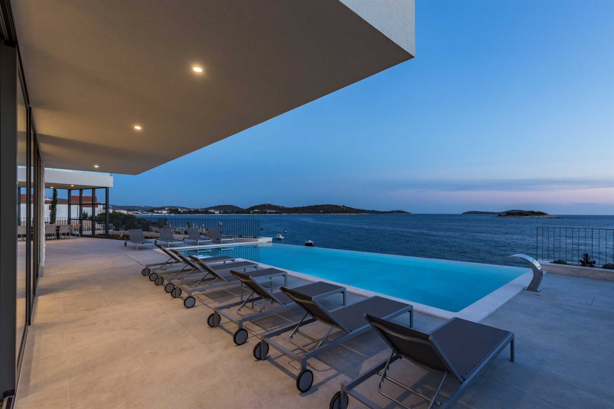 Luxury Villa Silver Diamond with Pool