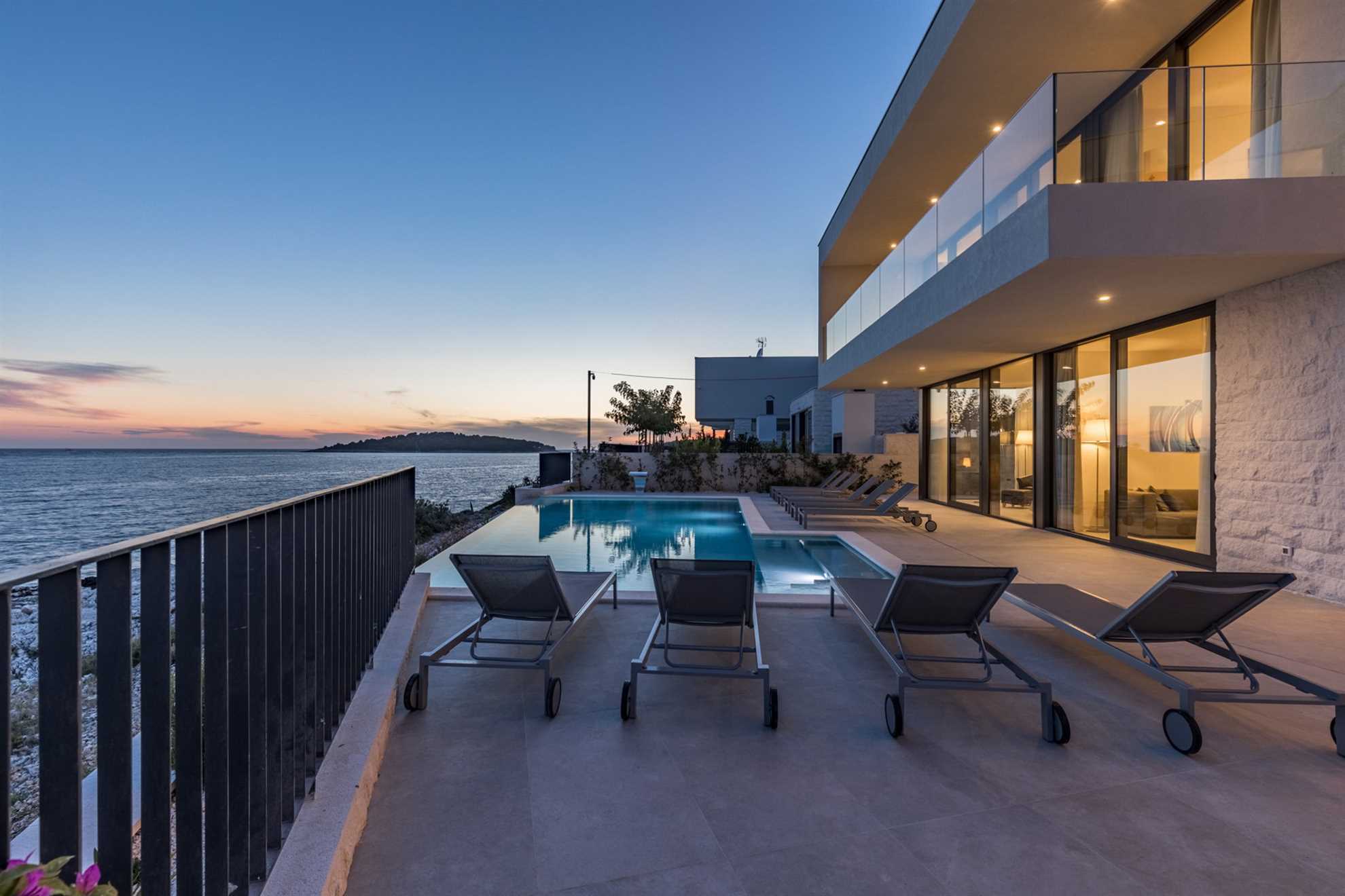 Luxury Villa Silver Diamond with Pool