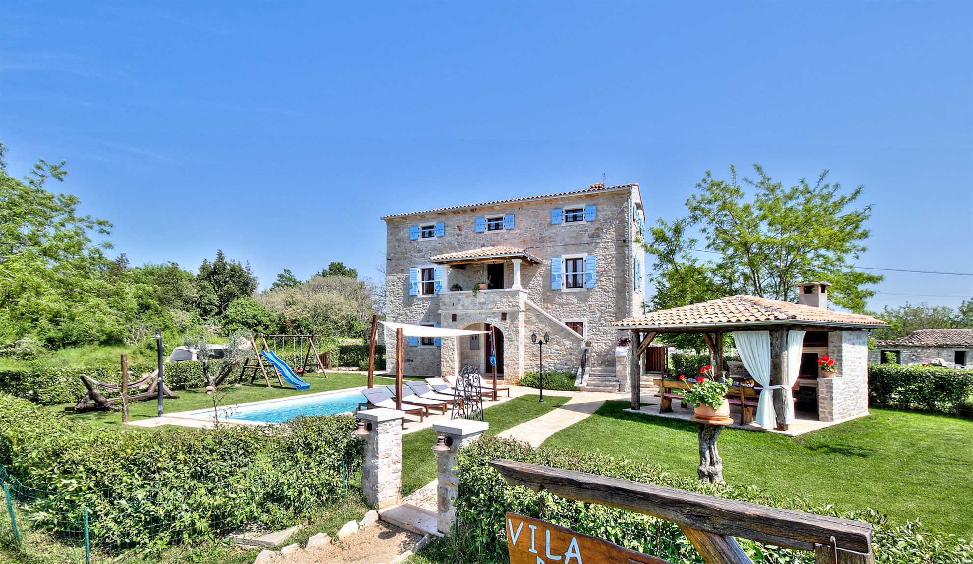 Holiday Home Amarella with Pool
