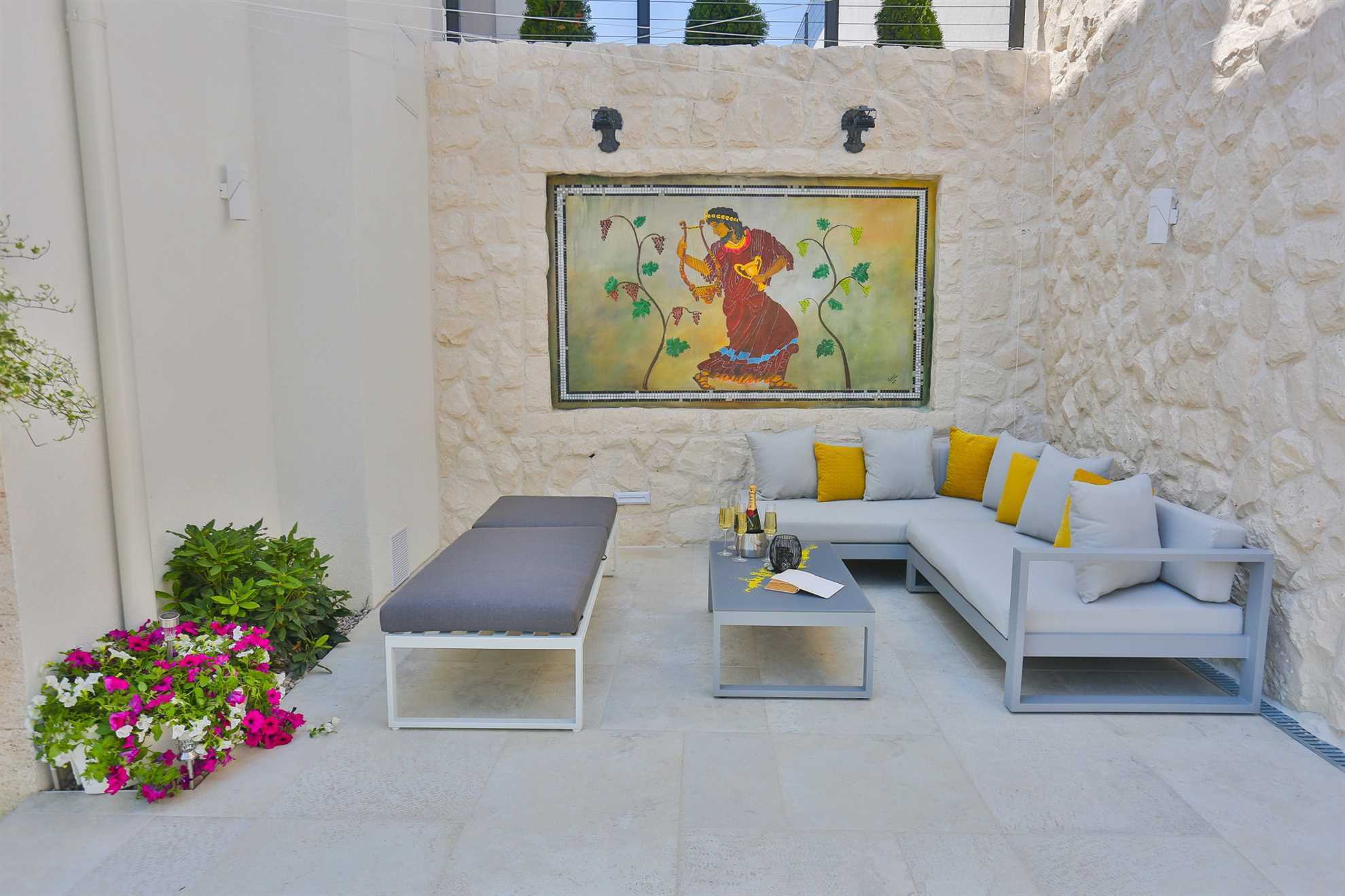 Luxury Villa Fresca with Pool