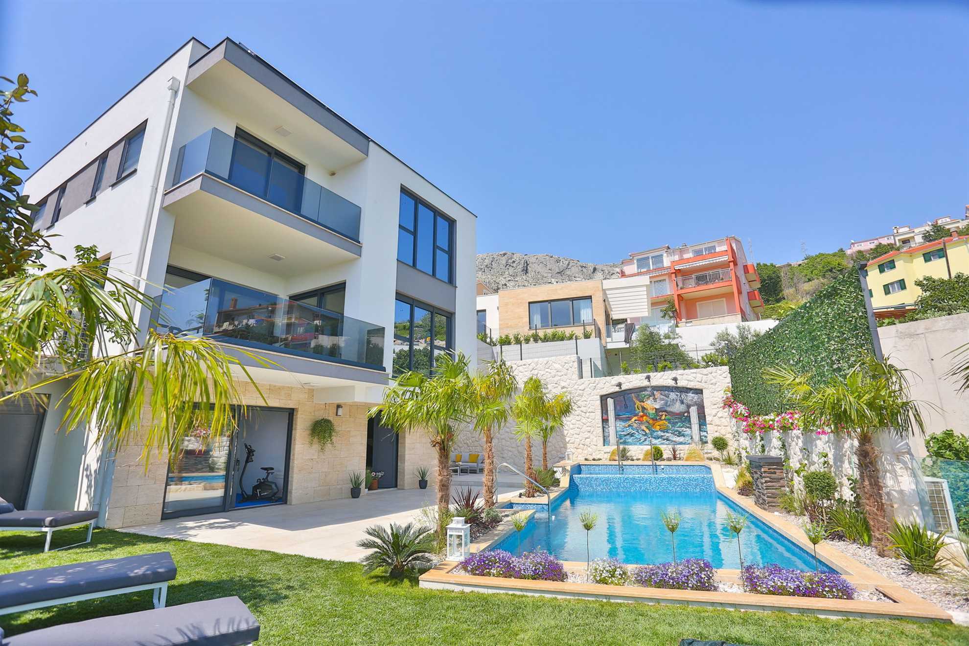 Luxury Villa Fresca with Pool