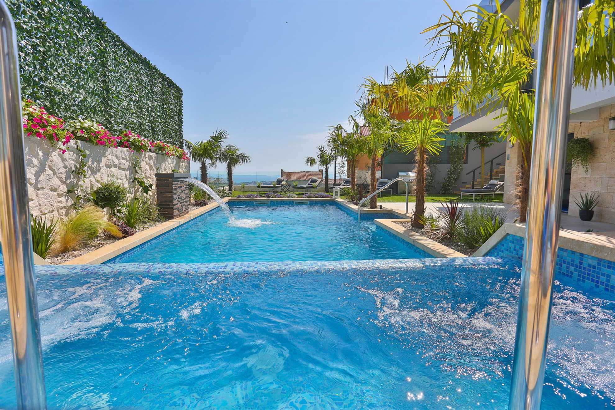 Luxury Villa Fresca with Pool