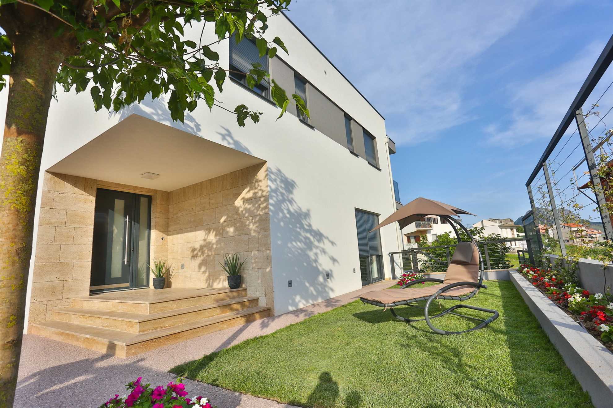 Luxury Villa Fresca with Pool