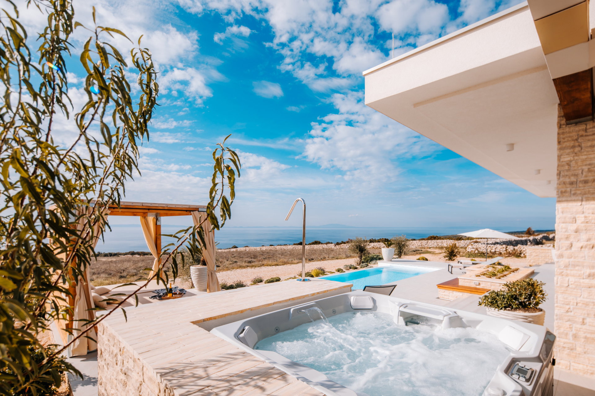 Villa La Isla with Pool III