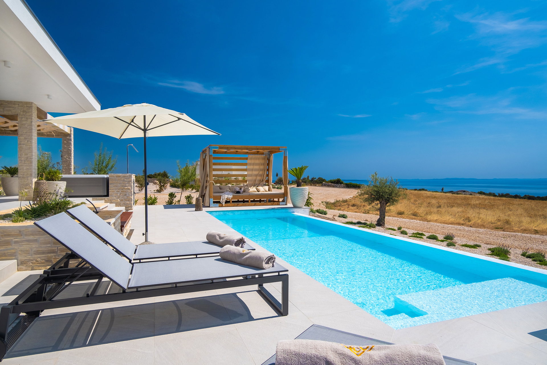 Villa La Isla with Pool III