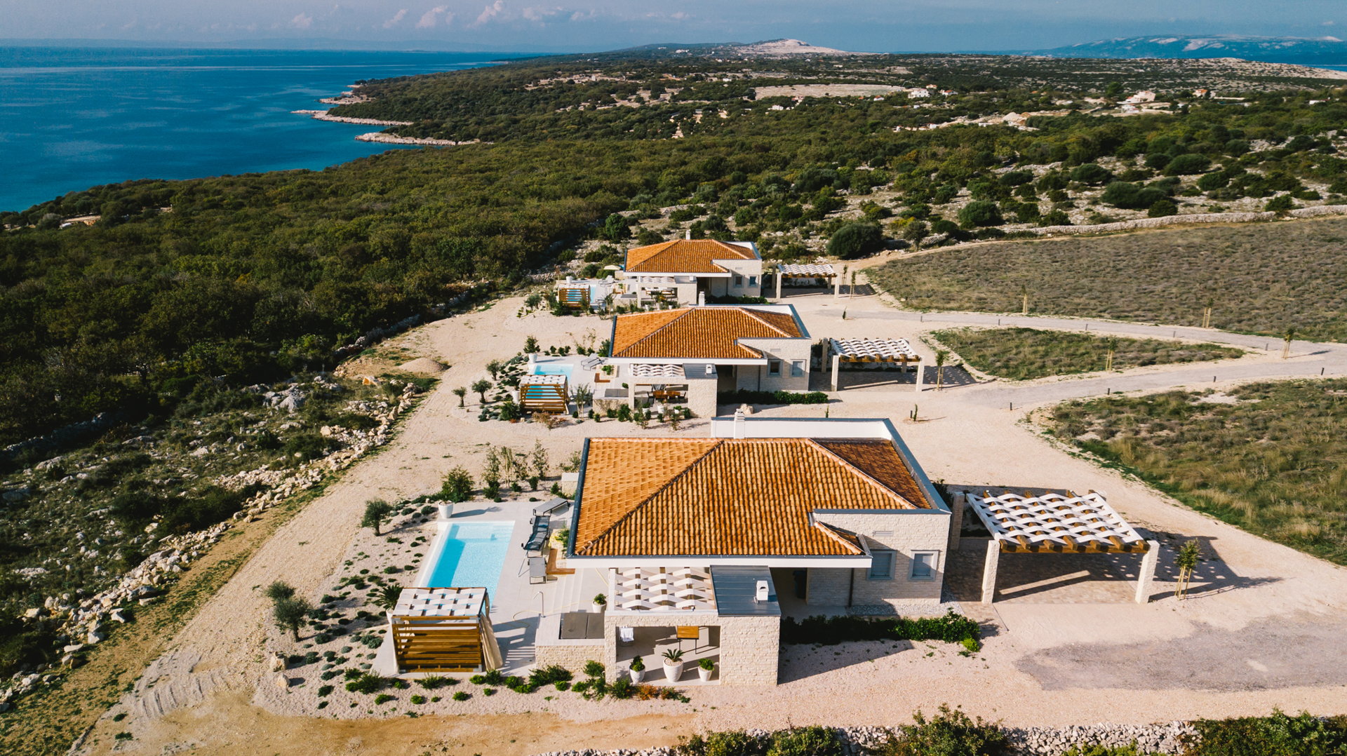 Villa La Isla with Pool IV