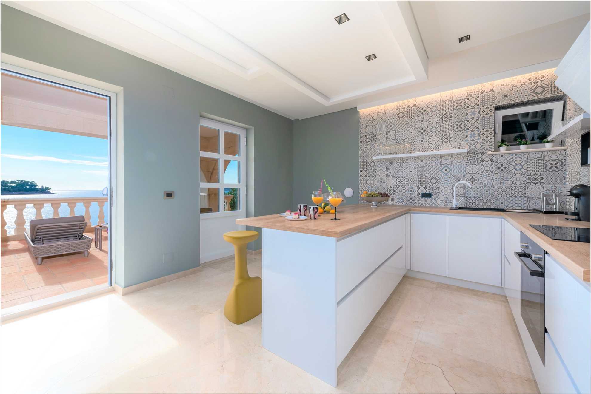 Luxury Villa Rosemary with Pool