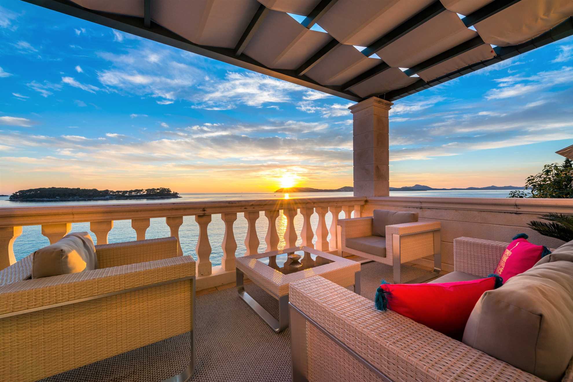 Luxury Villa Rosemary with Pool