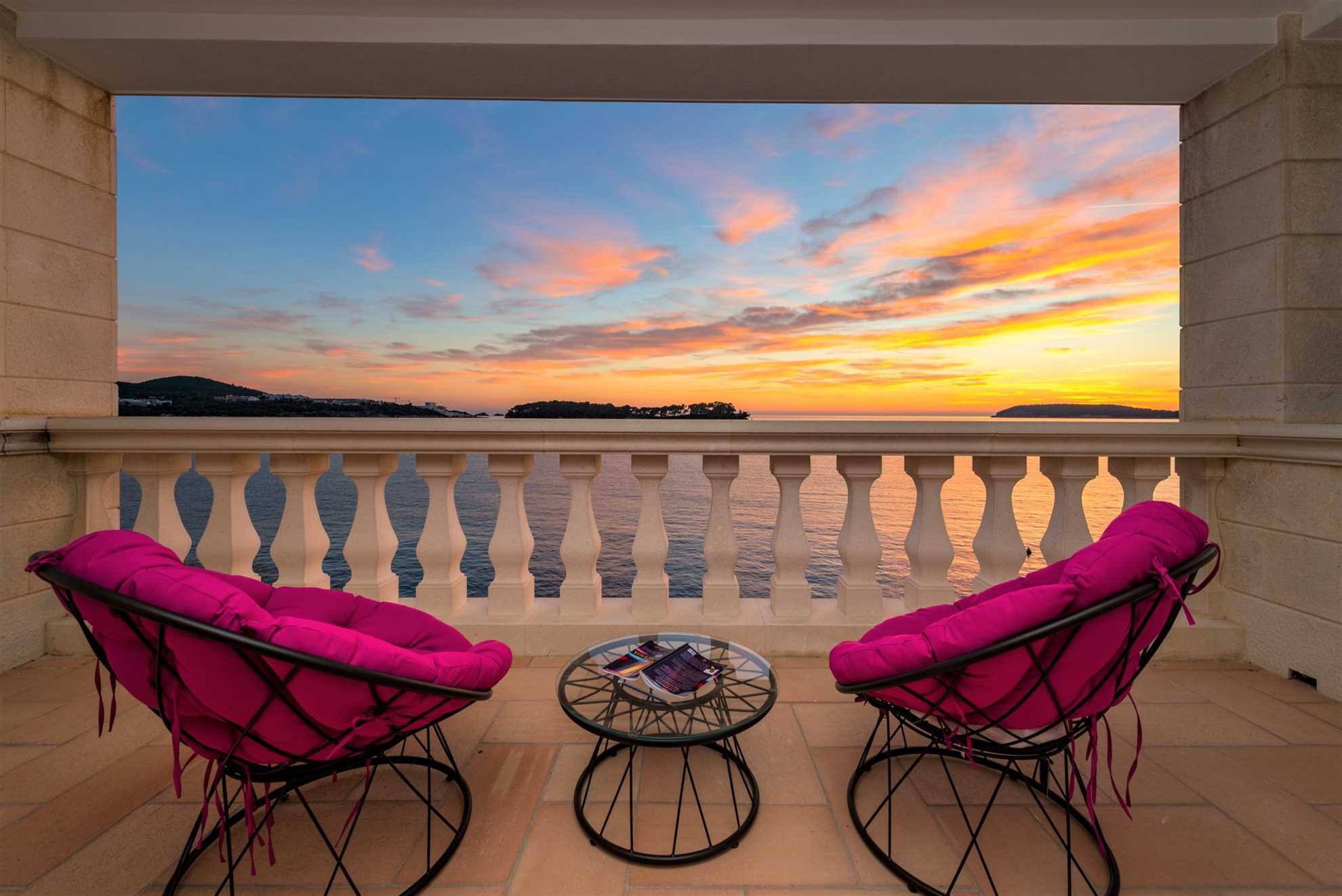 Luxury Villa Rosemary with Pool