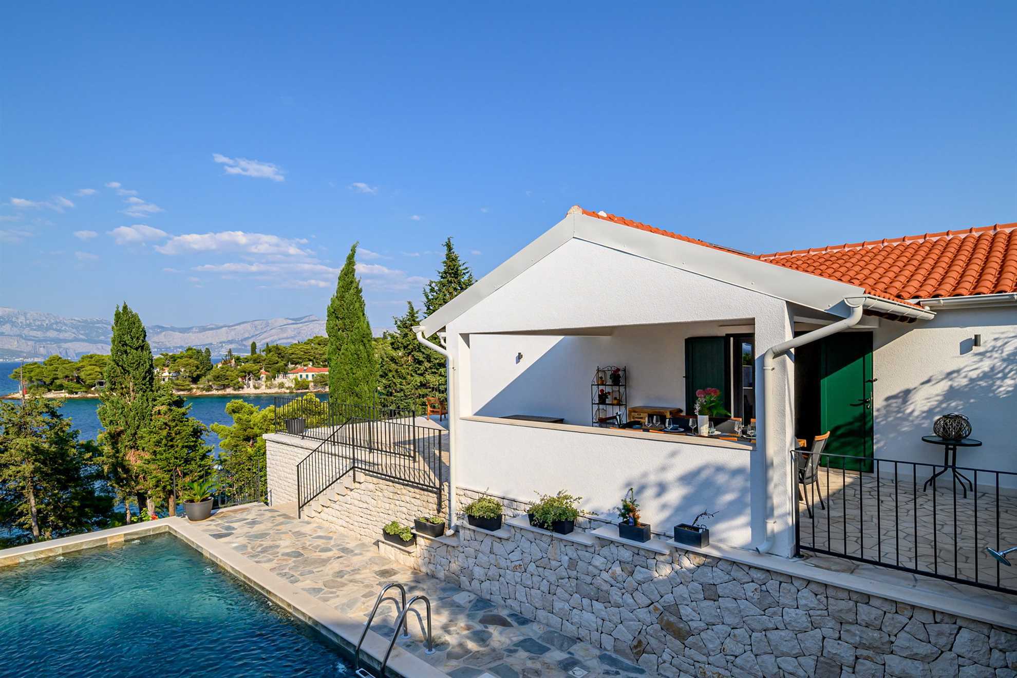 Villa Creativa with Heated Pool