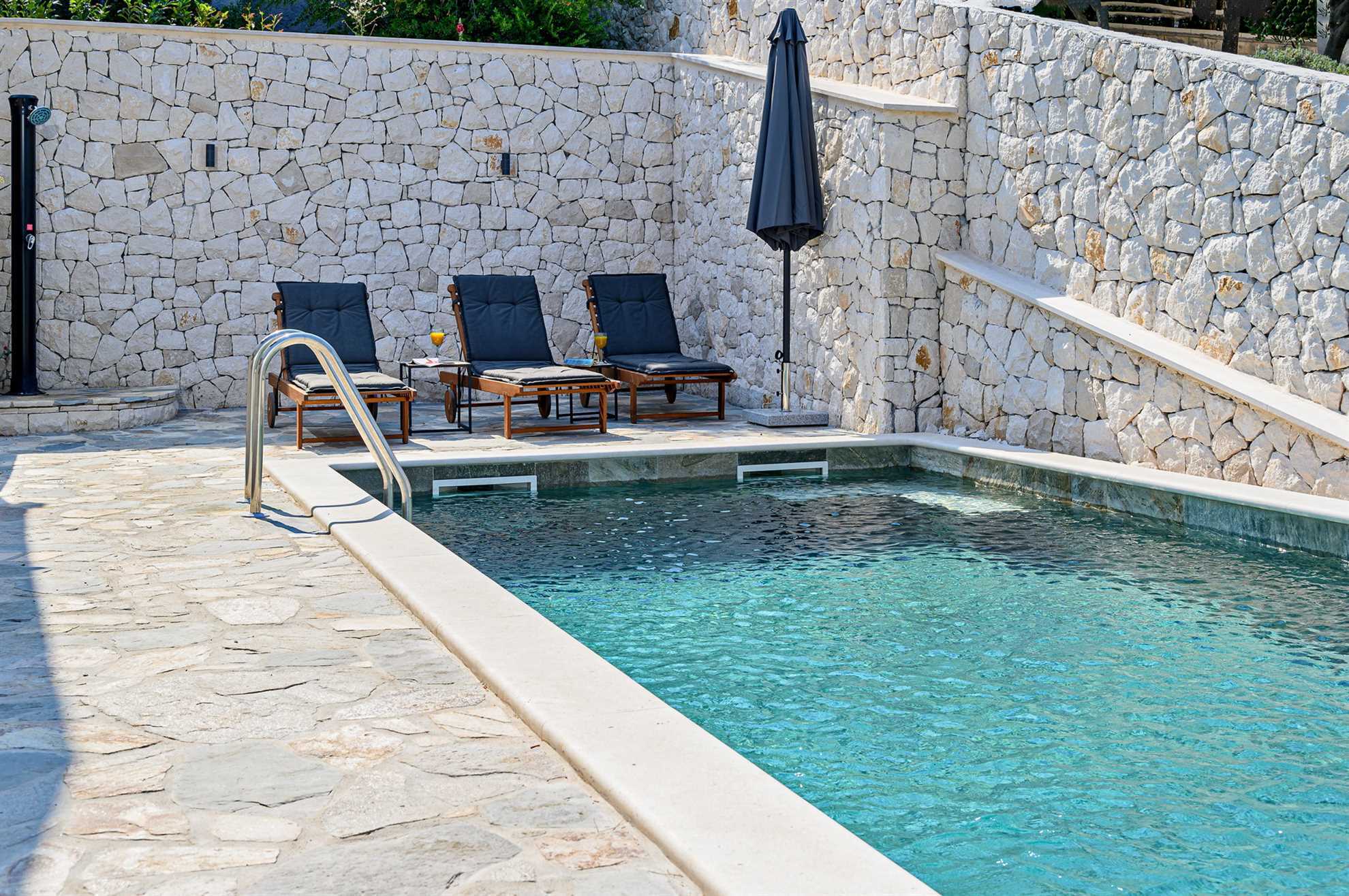 Villa Creativa with Heated Pool