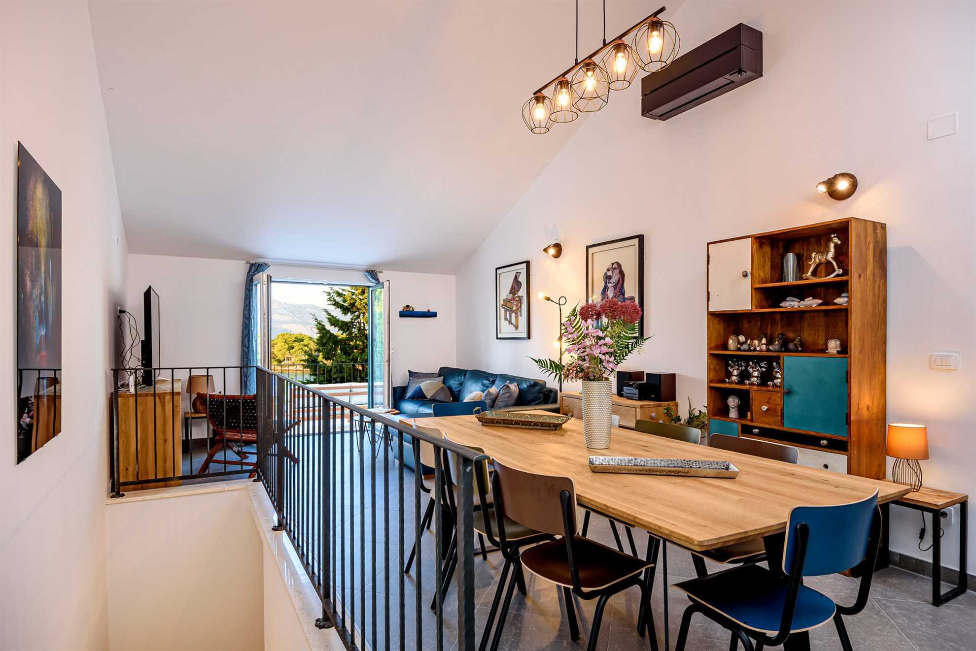 Villa Creativa with Heated Pool