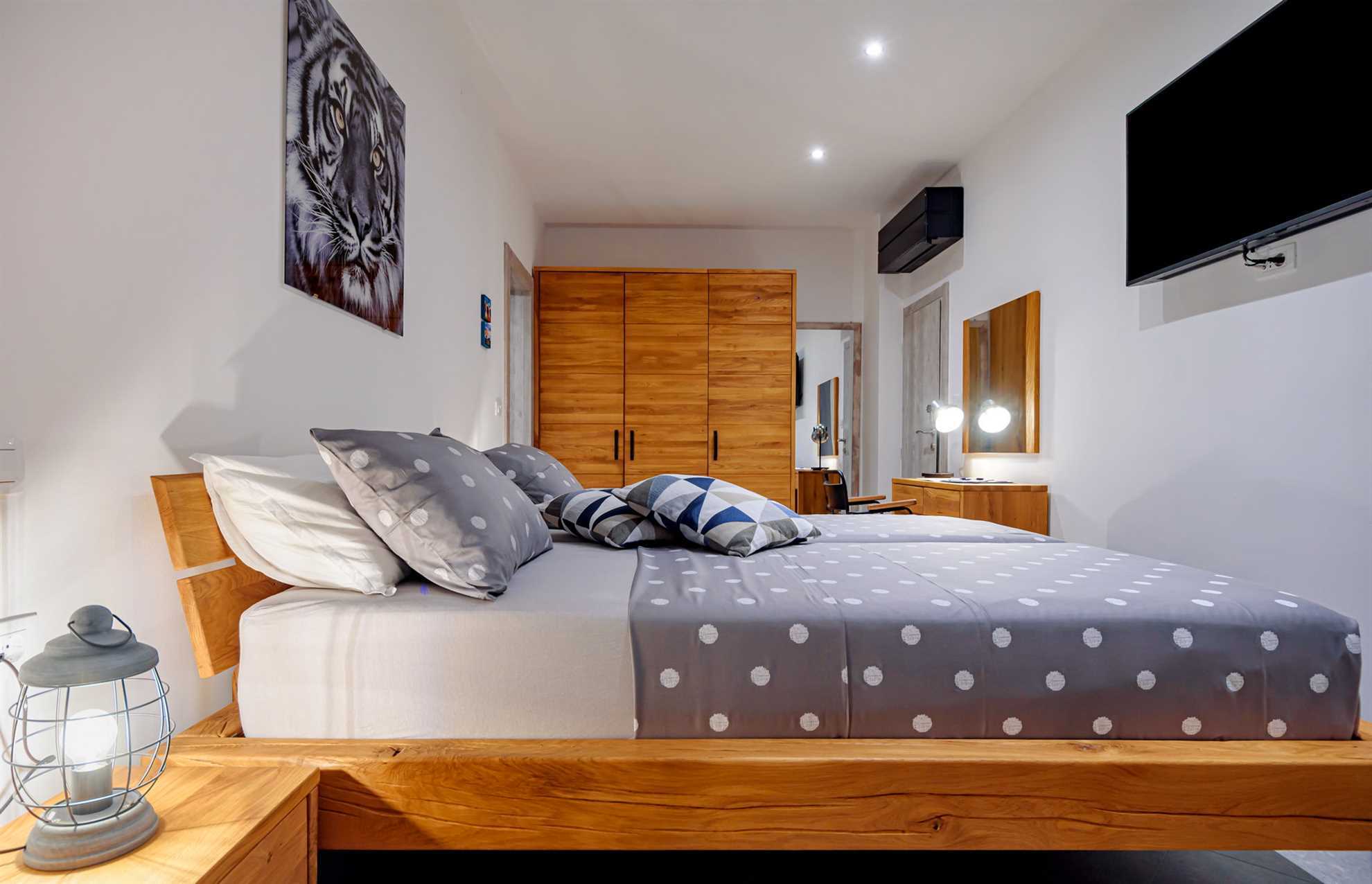 Villa Creativa with Heated Pool