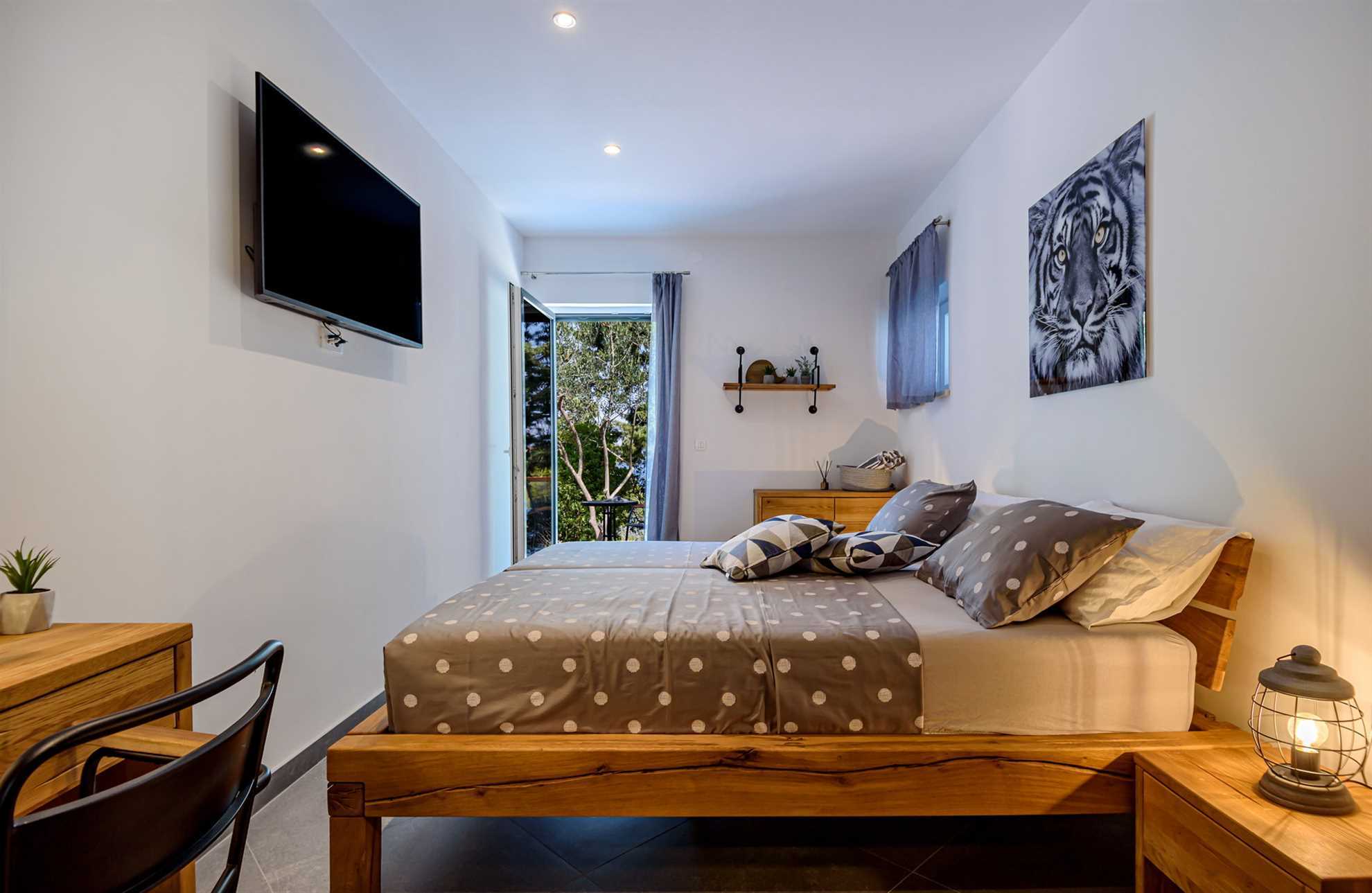 Villa Creativa with Heated Pool