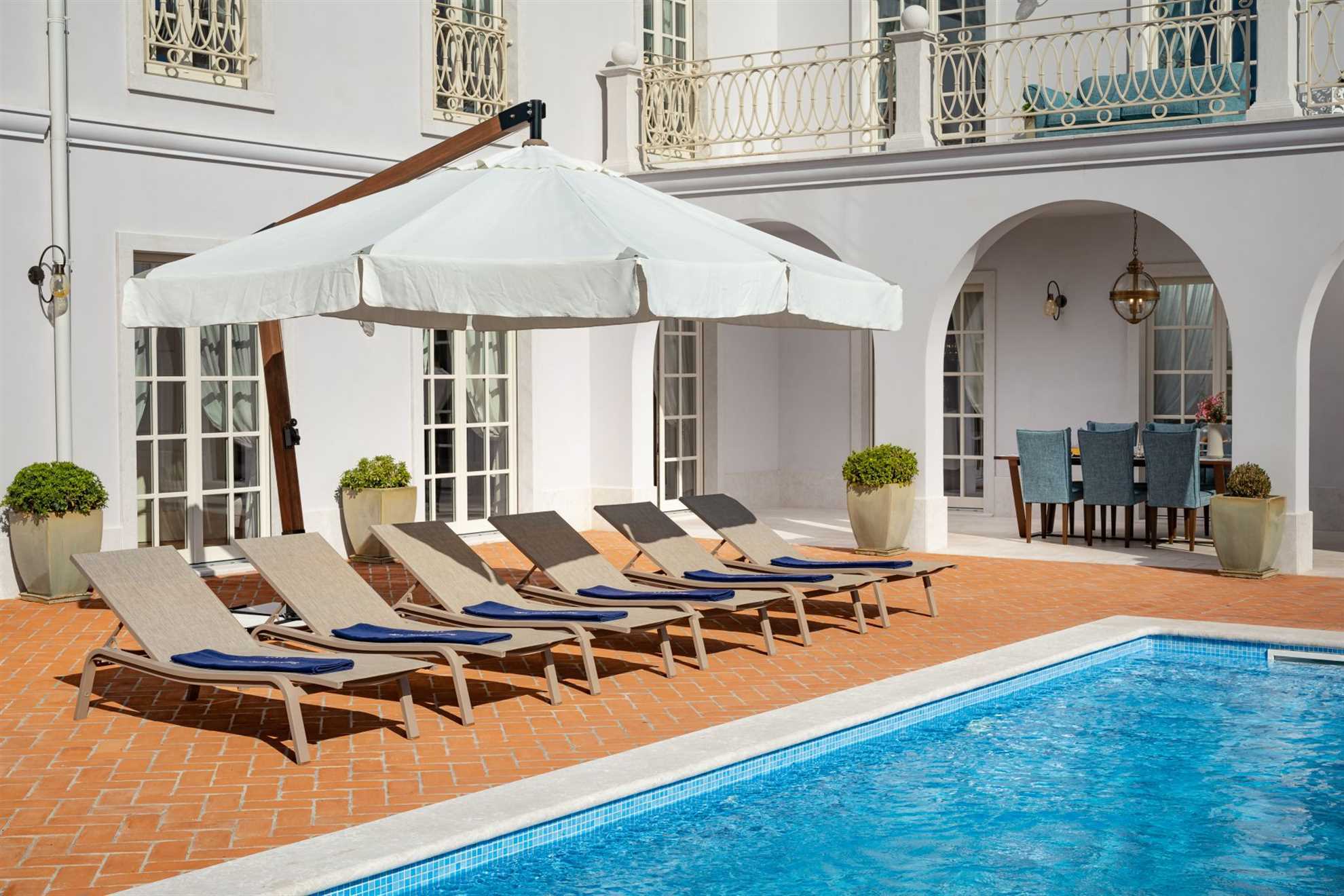 Villa Palazzo di Luna with Pool
