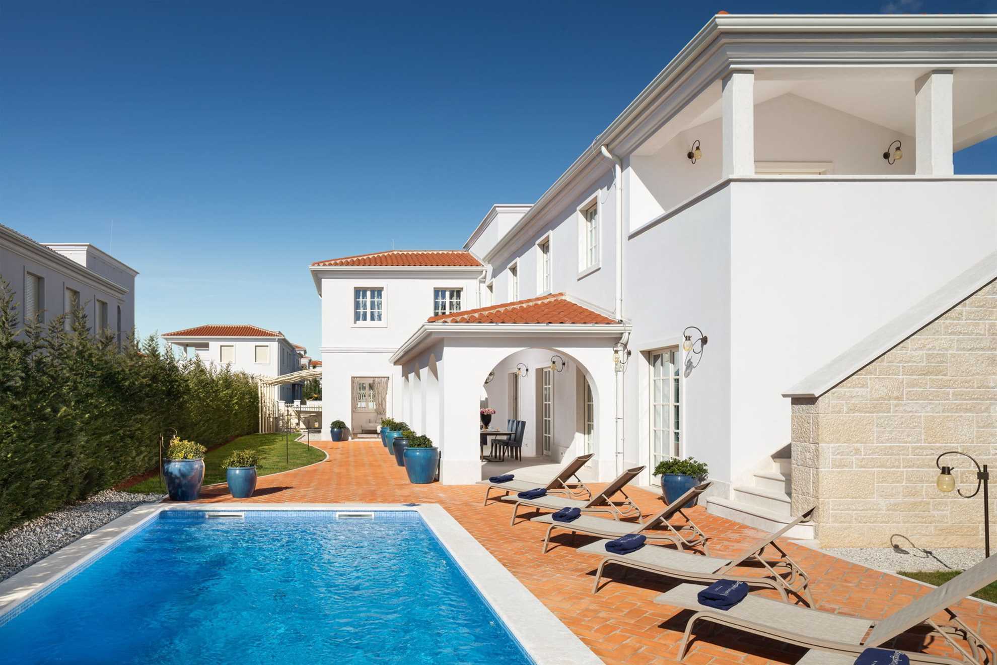 Villa Palazzo di Cleo with Pool