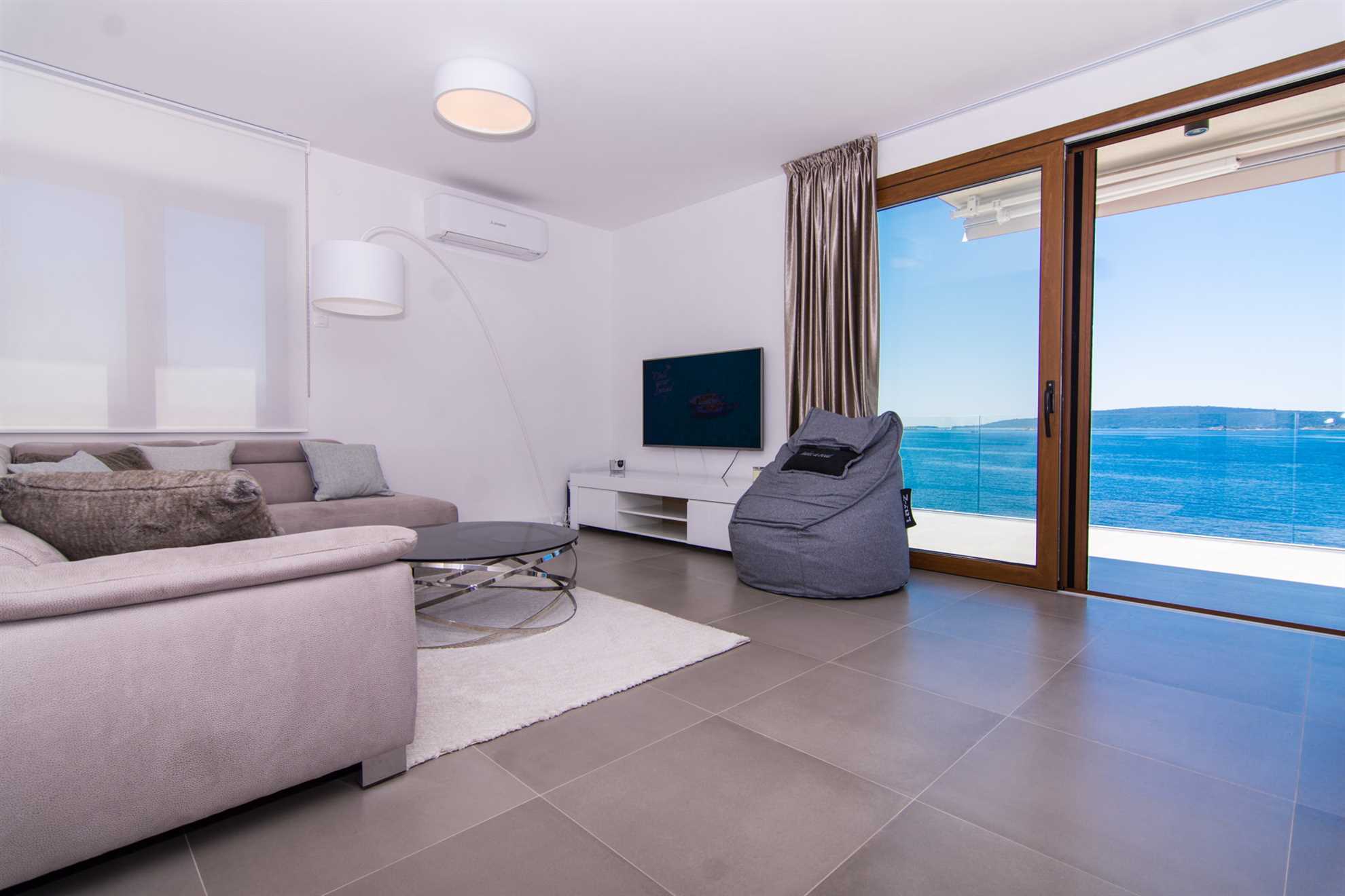 Beachfront Villa Sea Touch