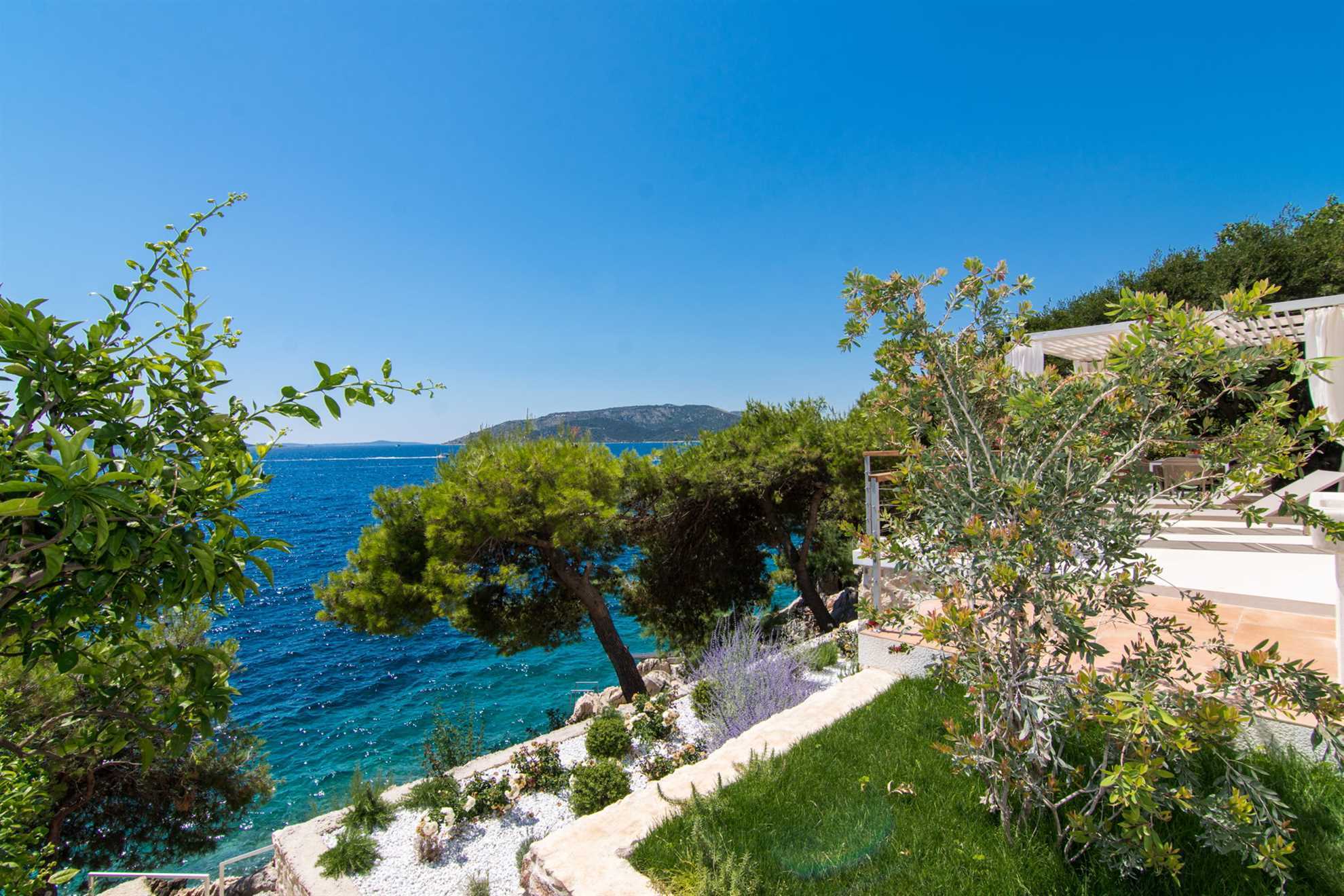 Beachfront Villa Sea Touch