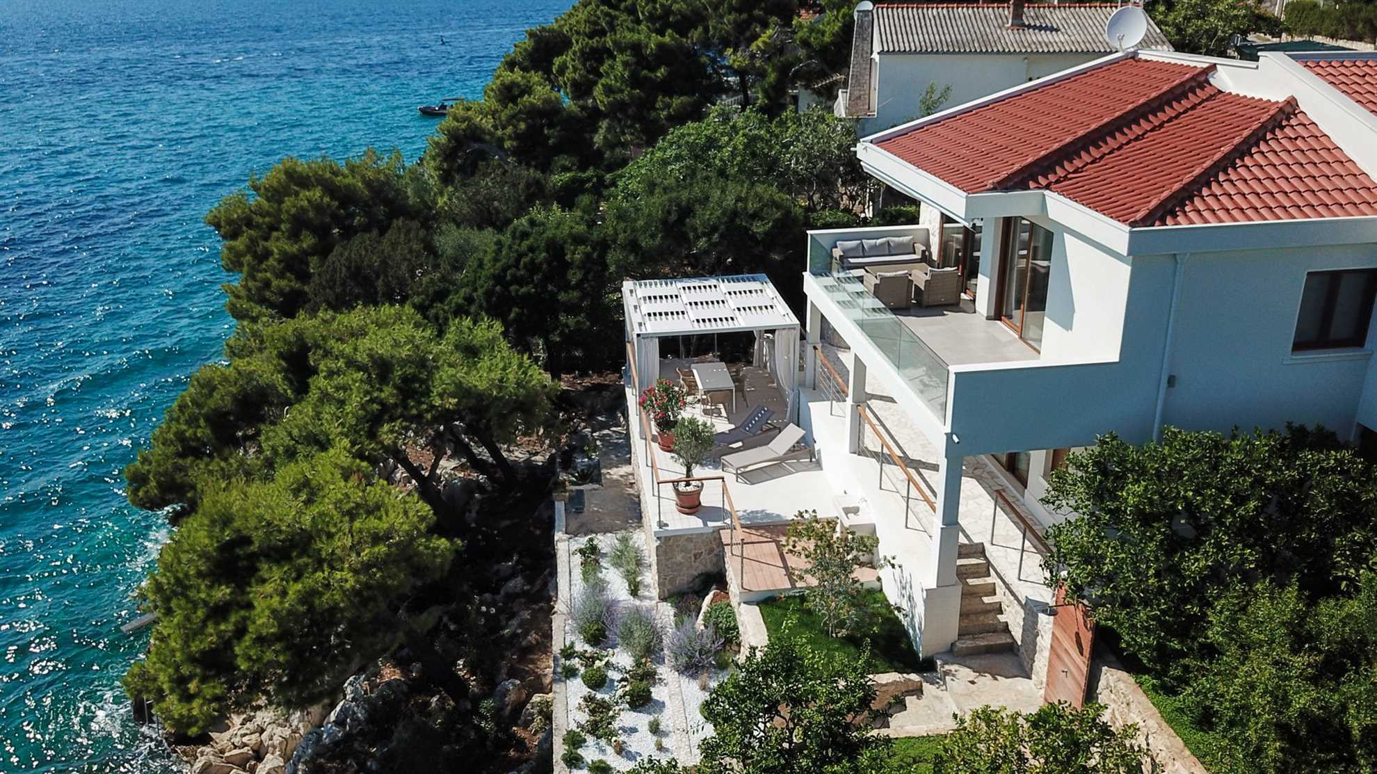 Beachfront Villa Sea Touch