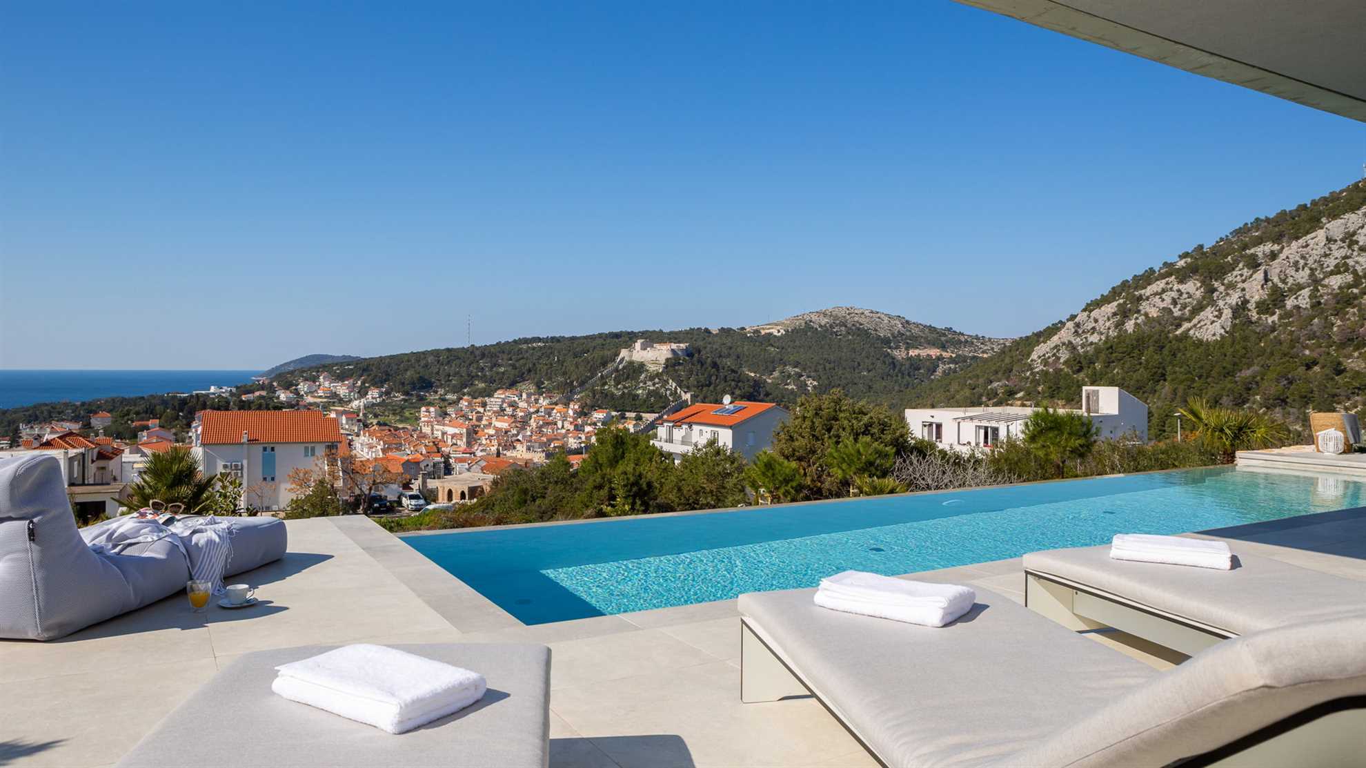 Villa Hvar Diamond with Infinity Pool
