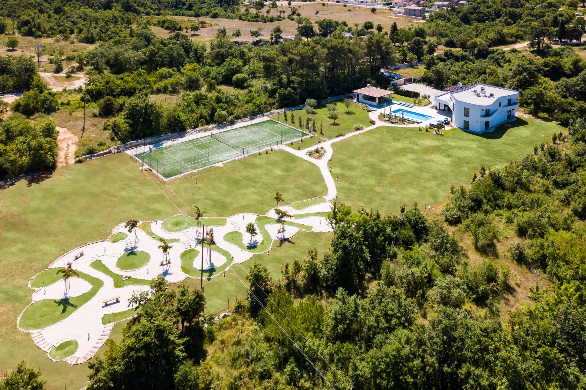 Villa Divine Estate with Pool