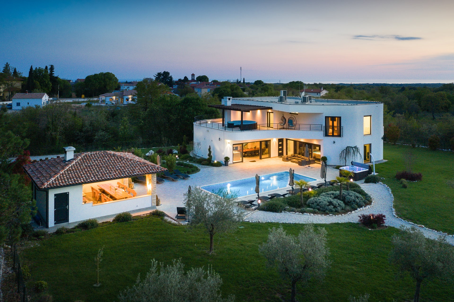 Villa Divine Estate with Pool