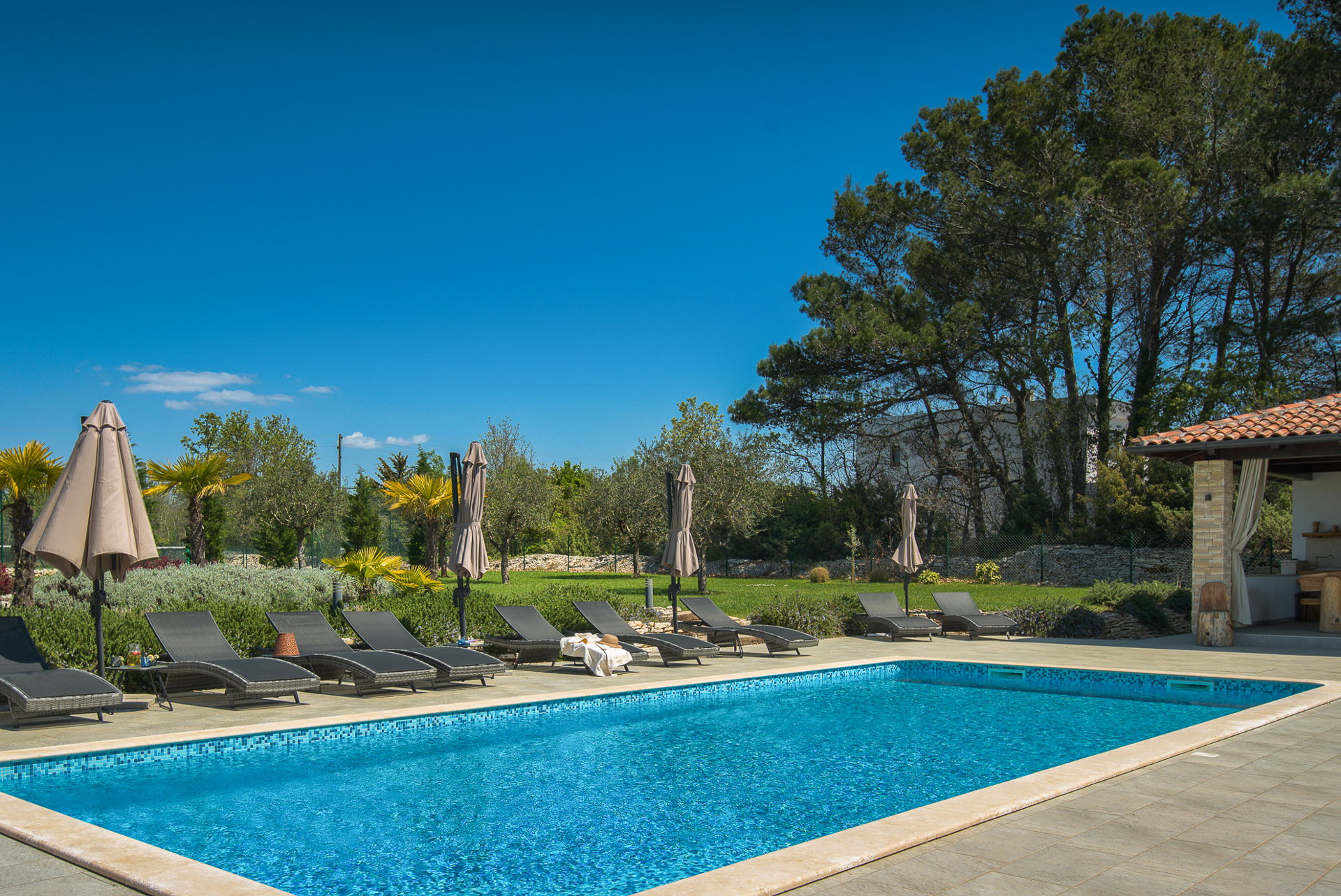 Villa Divine Estate with Pool