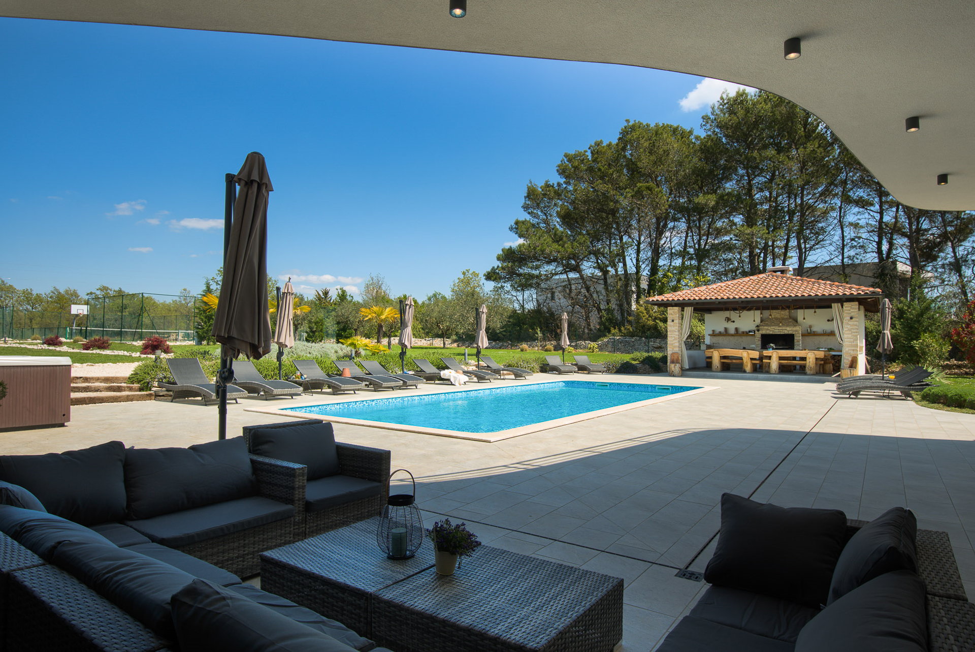 Villa Divine Estate with Pool