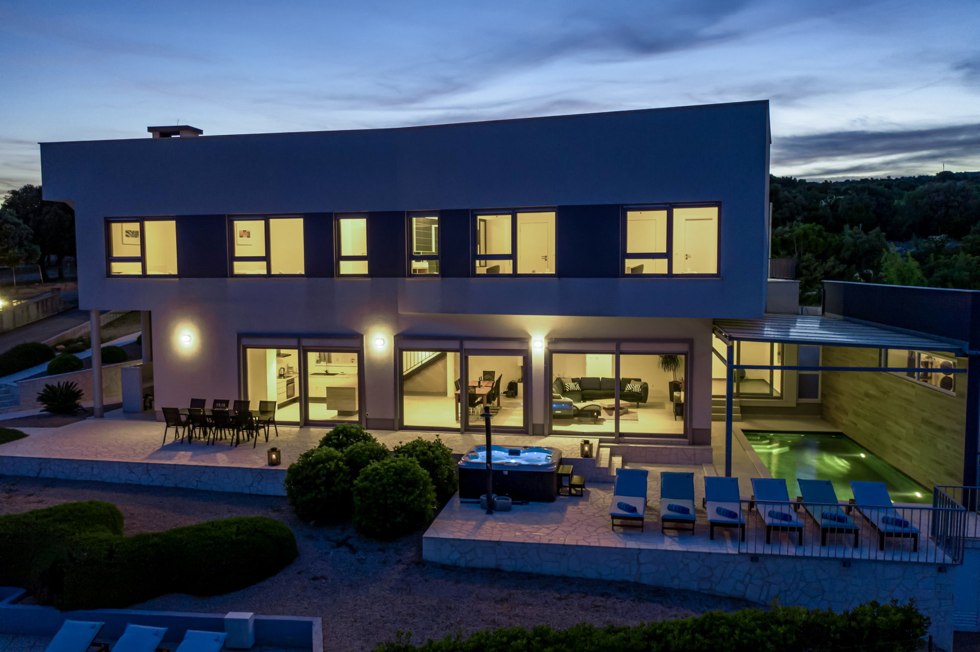 Villa Royal Blue with Heated Pool
