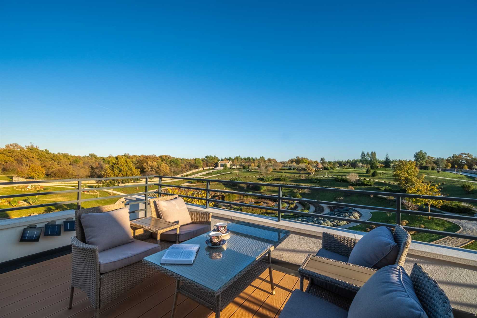 Villa Labyrinth with Pool