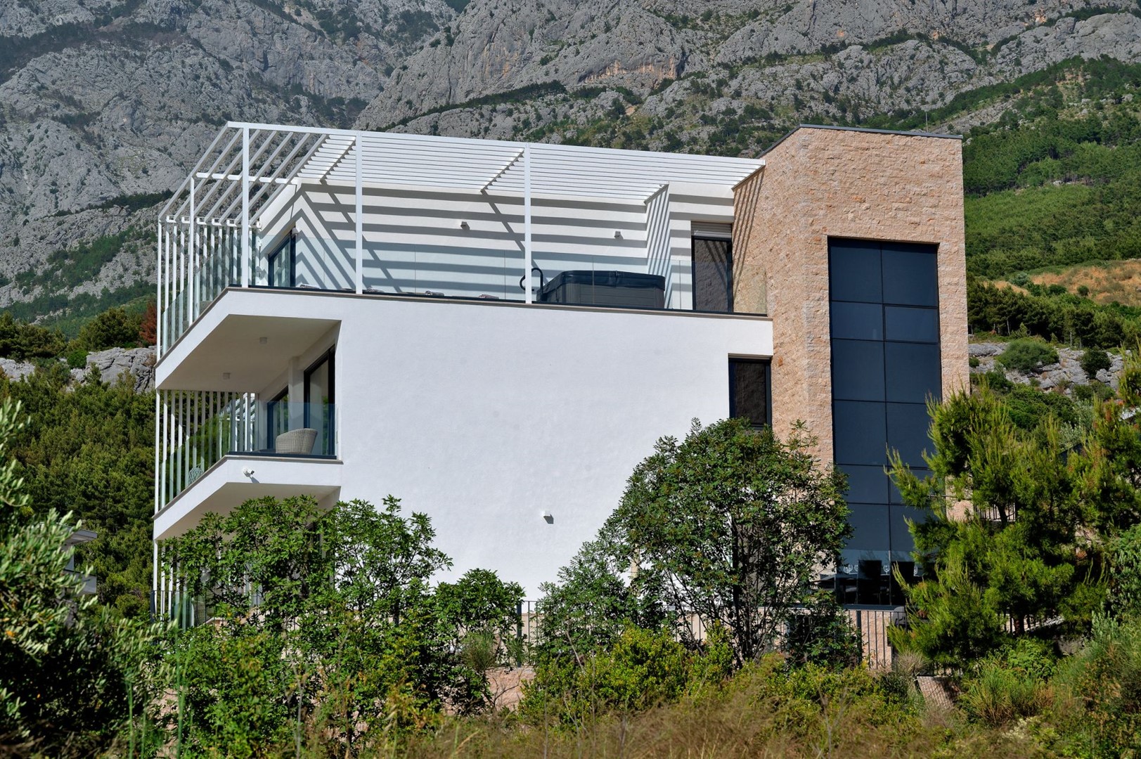 Villa Sea Splendor with Pool