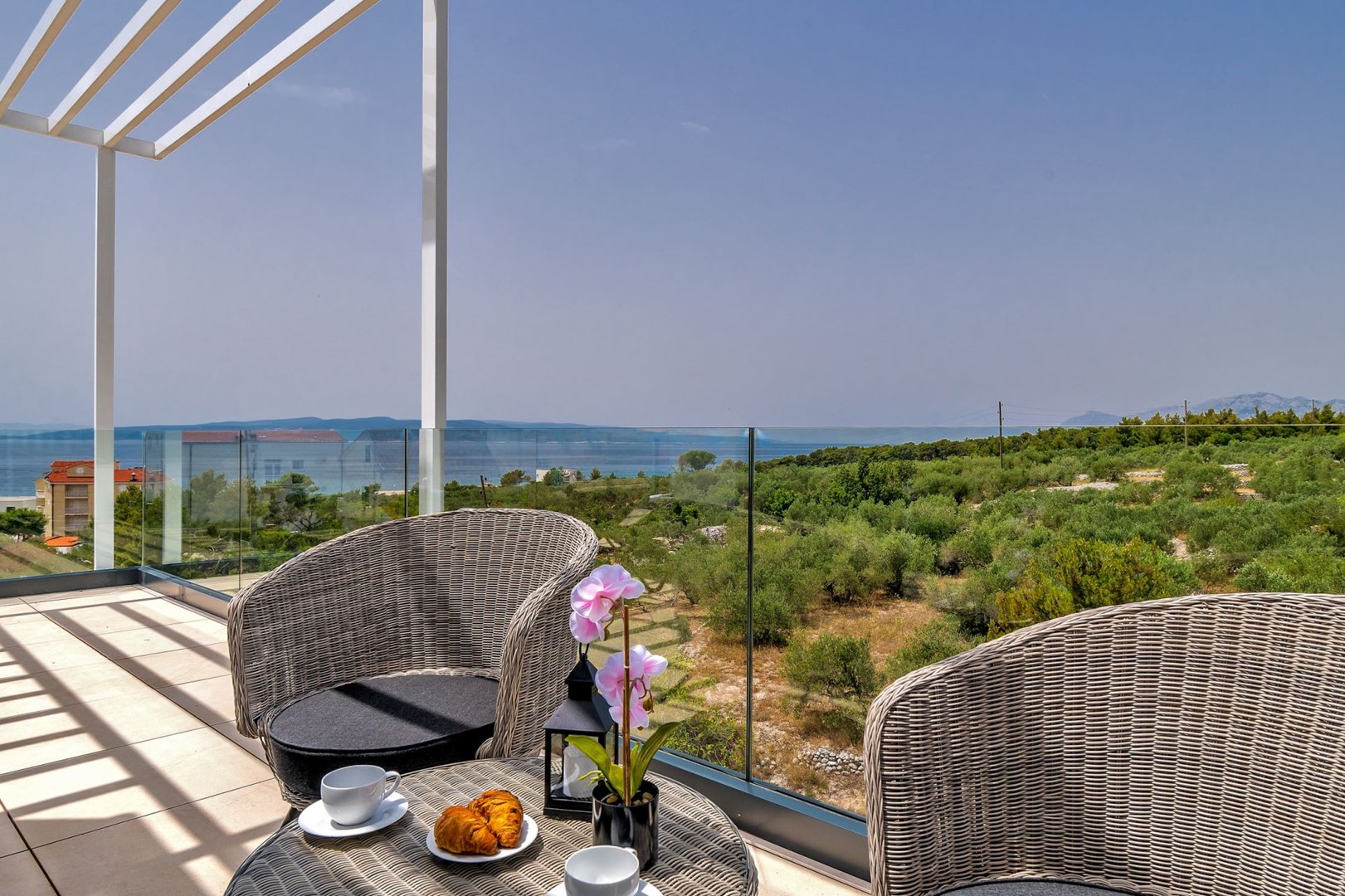 Villa Sea Splendor with Pool
