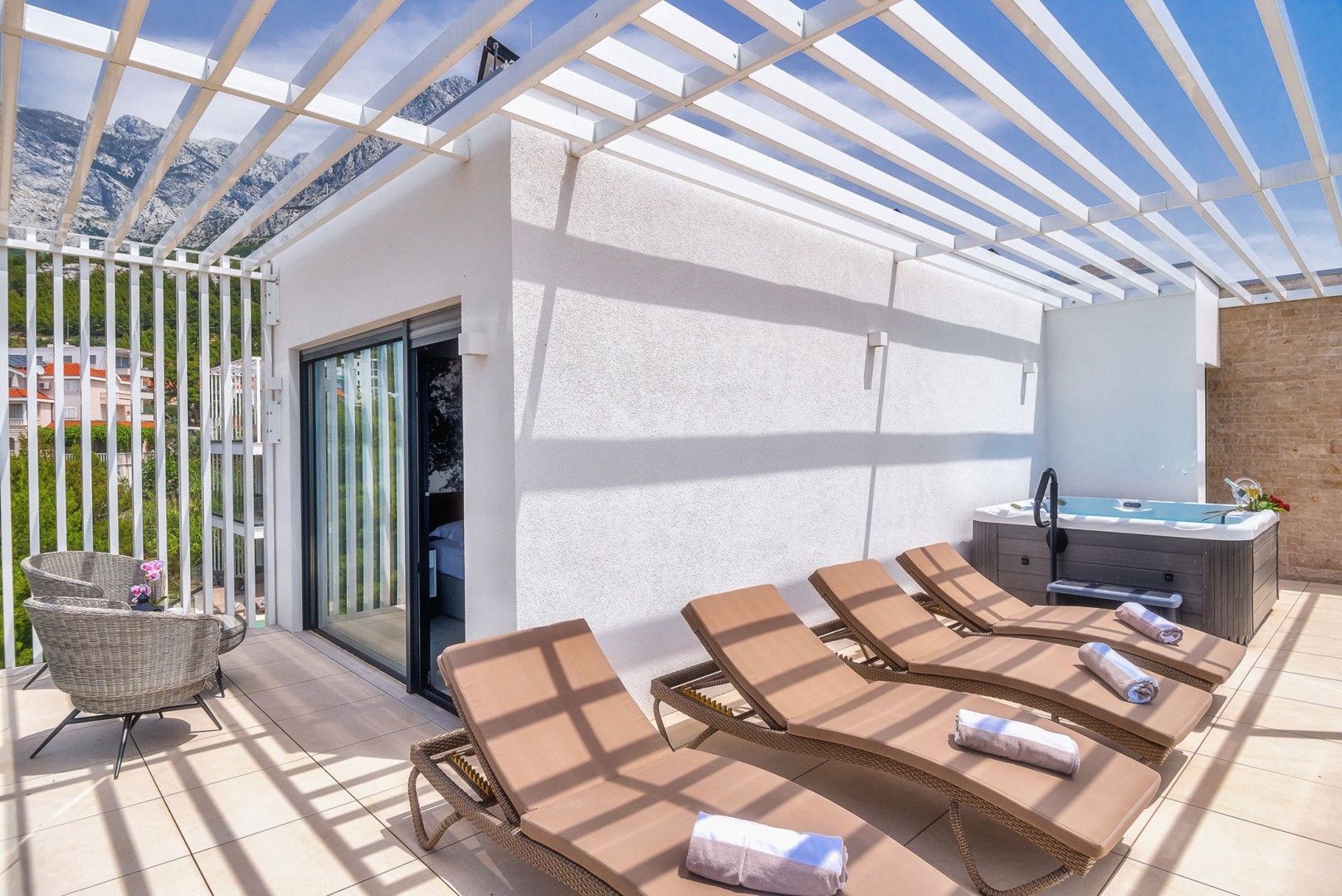 Villa Sea Splendor with Pool