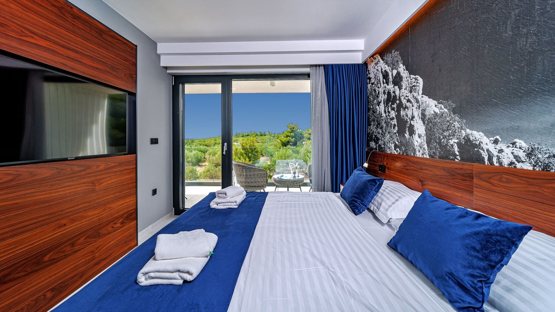 Villa Sea Splendor with Pool