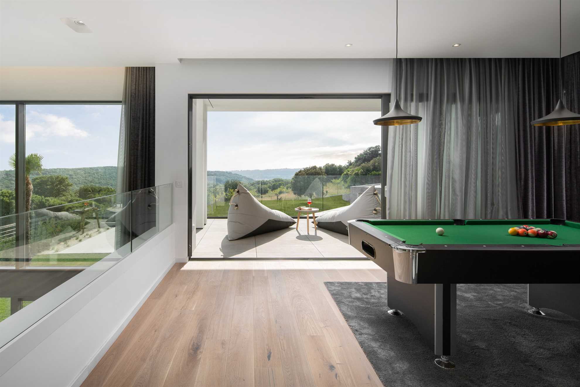 Luxury Villa Artemis with Heated Pool