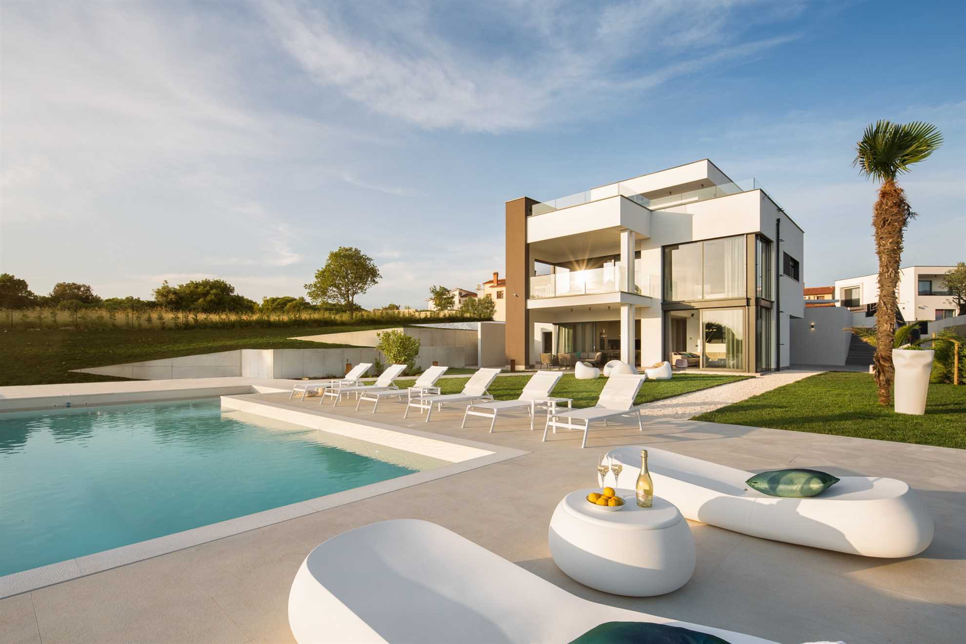 Luxury Villa Artemis with Heated Pool