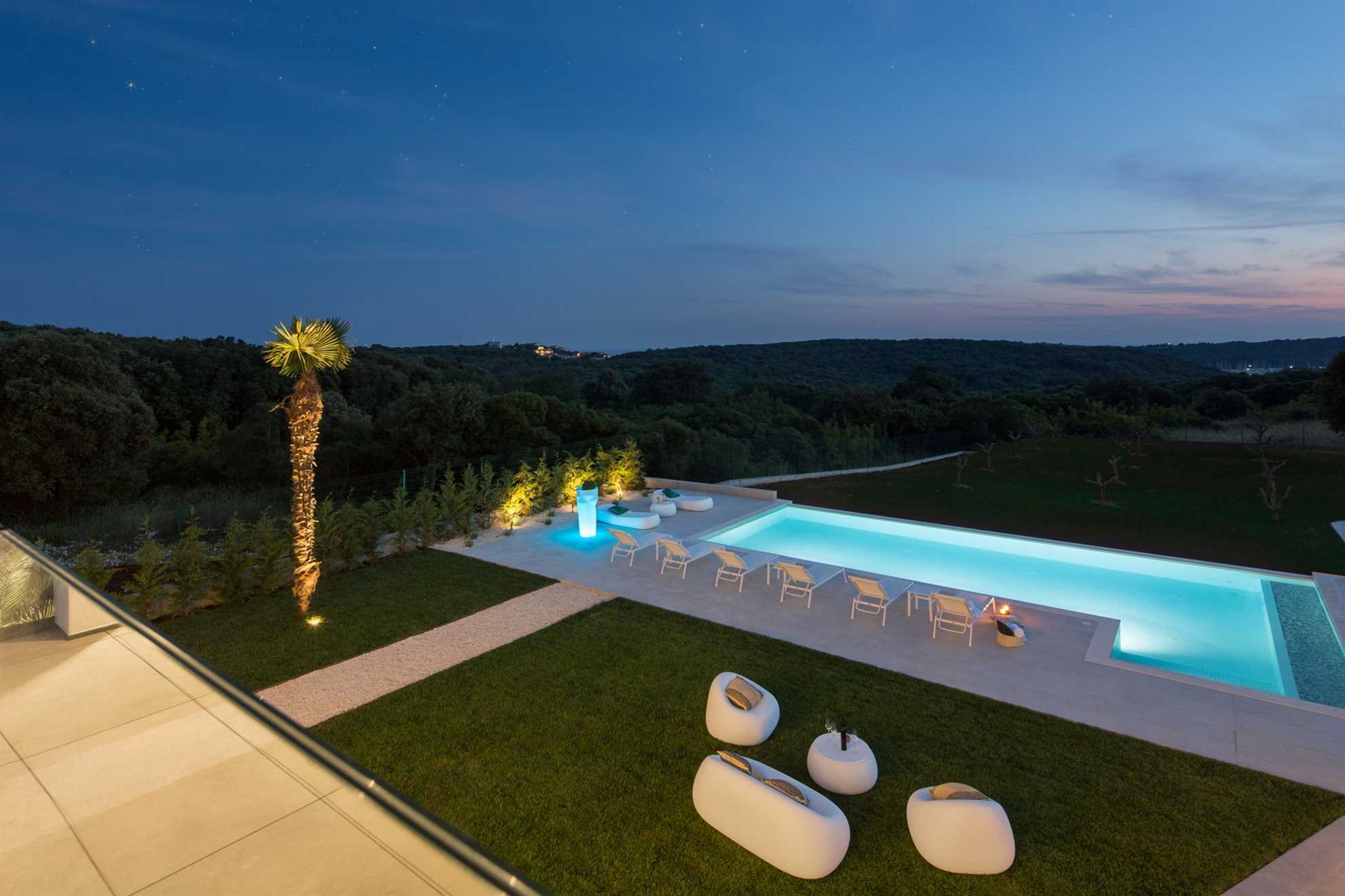 Luxury Villa Artemis with Heated Pool